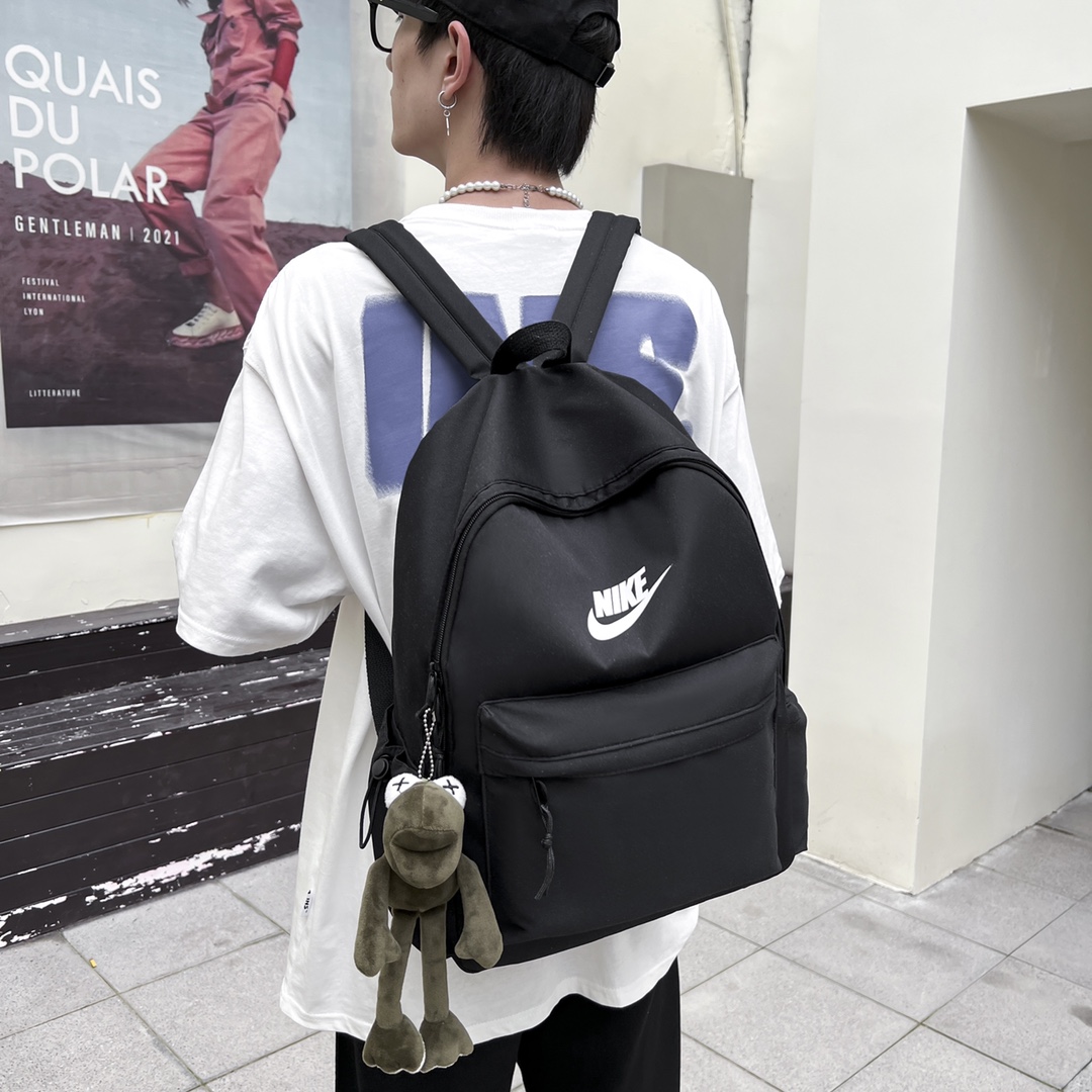 供货价:63💰开学季背包🎒原单好货,原包装吊牌， NIKE耐克 PUMA彪马 男女简约百搭休闲双肩包小清新背包时尚大容量高中大学生书包 尺寸:44×30×15