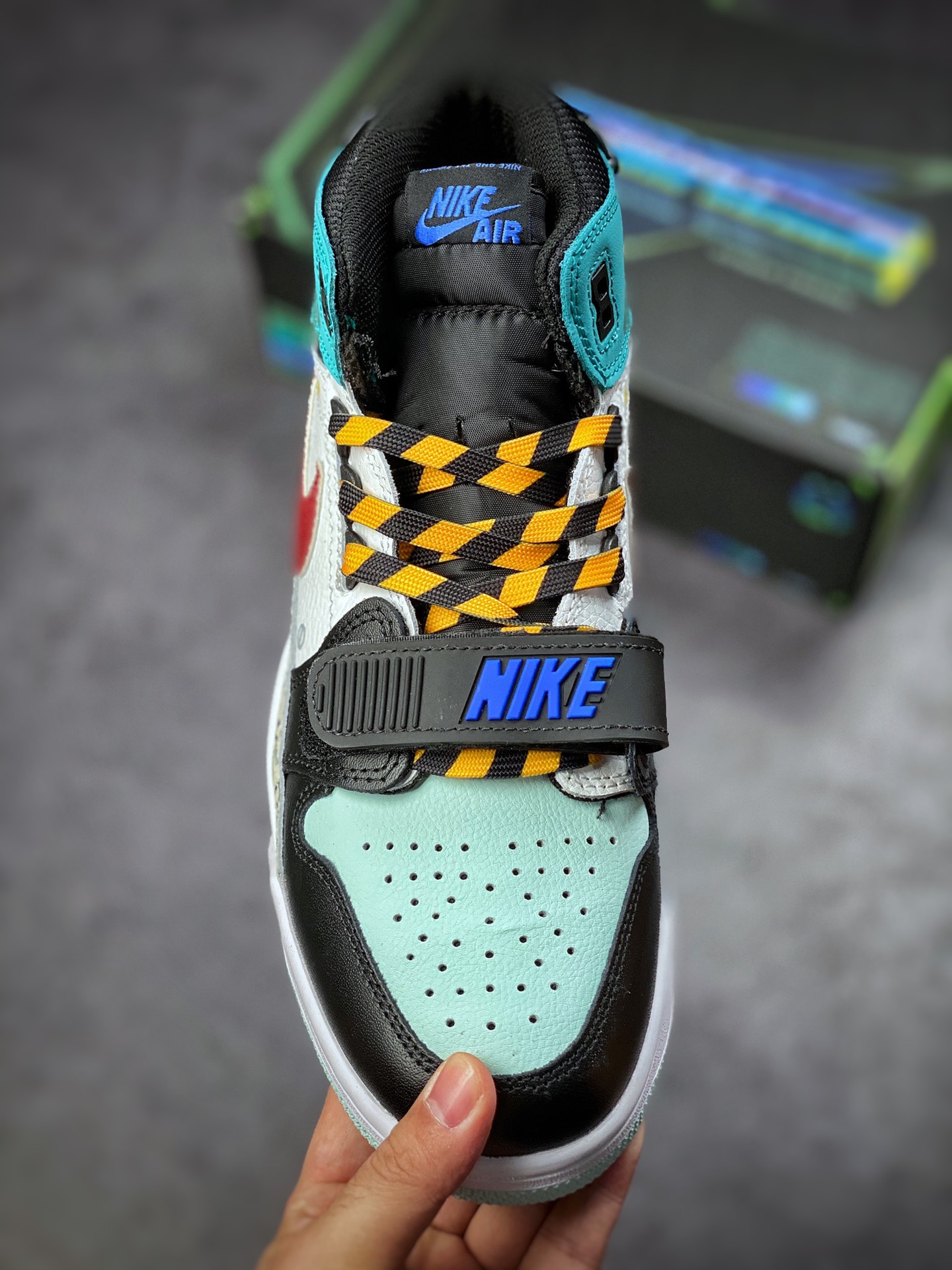250 Air Jordan Legacy 312 熊猫朋克黑白绿灰爆裂纹  AV3922-013