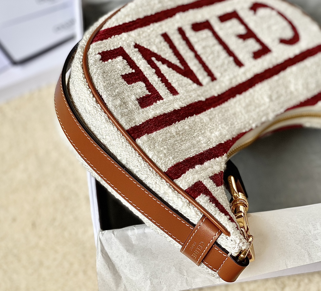 CELINE赛琳黑白字母织物AVA手袋193953