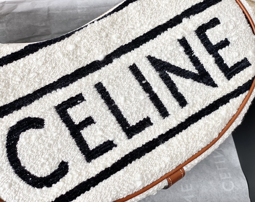 CELINE赛琳黑白字母织物AVA手袋193953