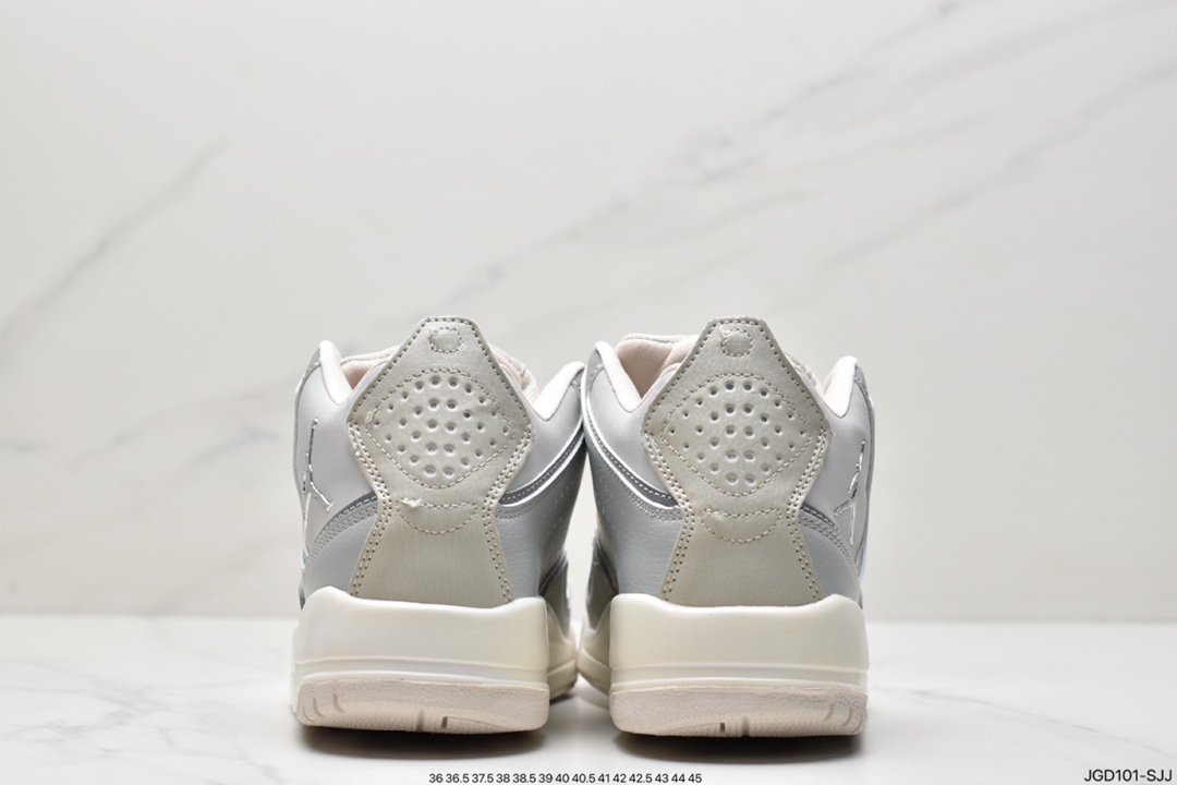 180 采用头层皮革及轻质牛巴皮革材质简约装扮Air Jordan Courtside 23 黑白红 AJ23 乔丹23代 DZ2791-101