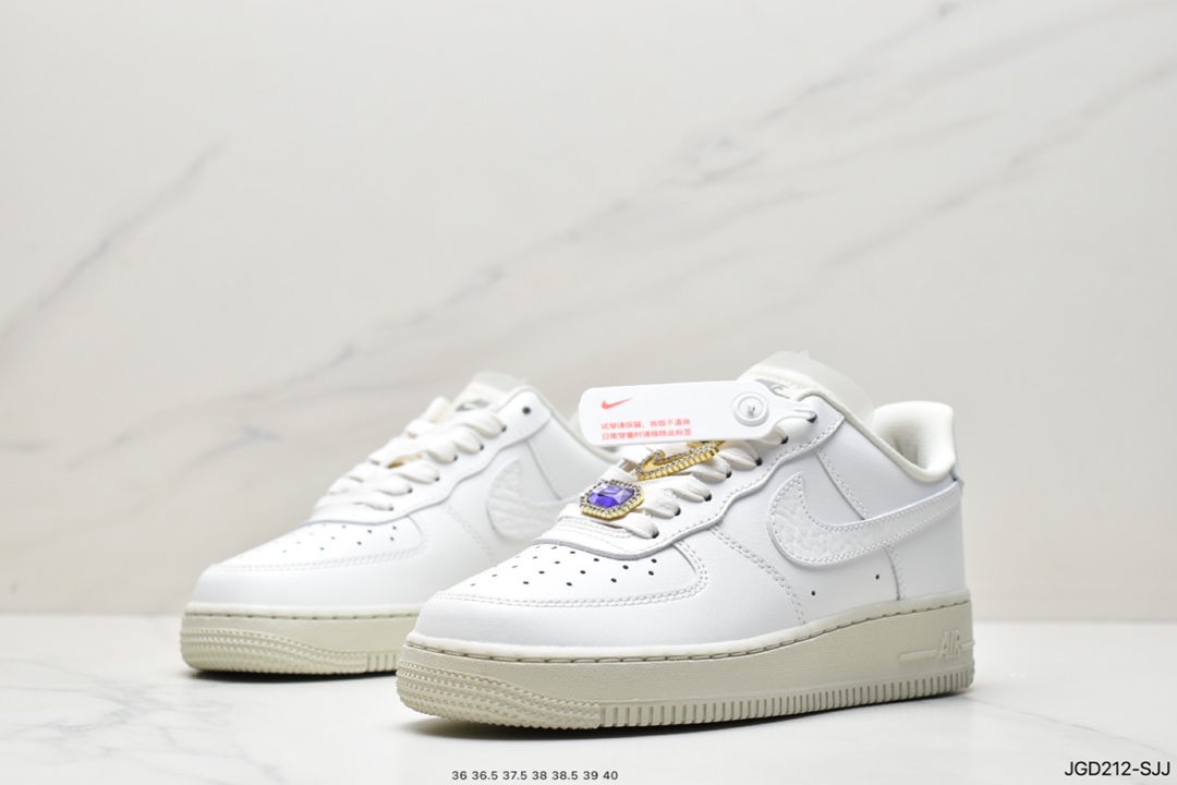 180 耐克Nike Air Force1 空军一号 白蓝 低帮休闲板鞋DJ3911-101