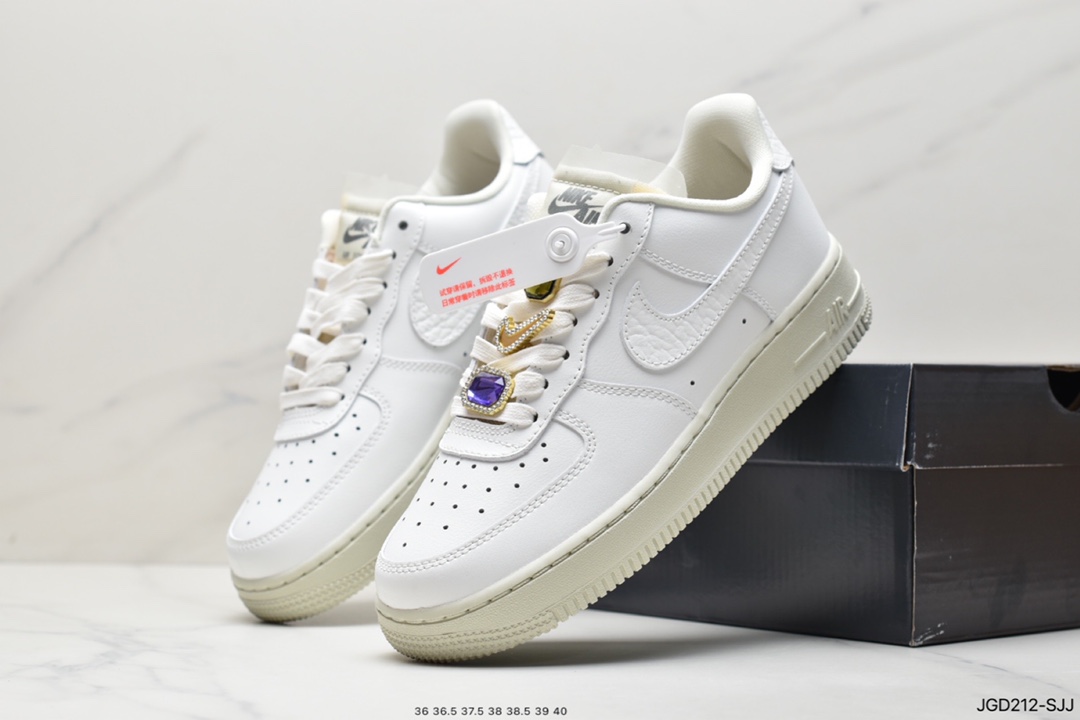 180 耐克Nike Air Force1 空军一号 白蓝 低帮休闲板鞋DJ3911-101