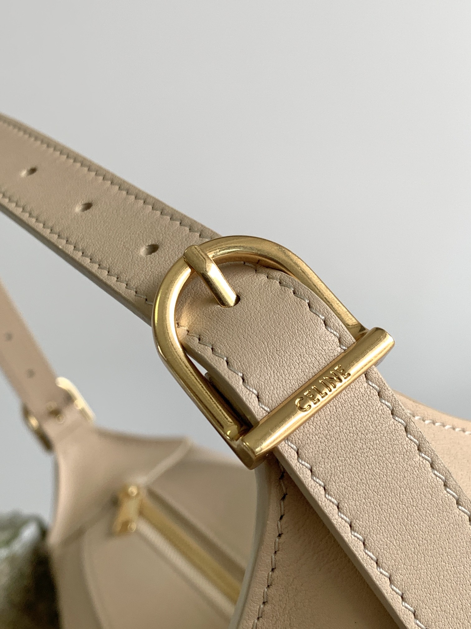 CELINE赛琳秋冬系列秀款Romy牛皮手袋197443