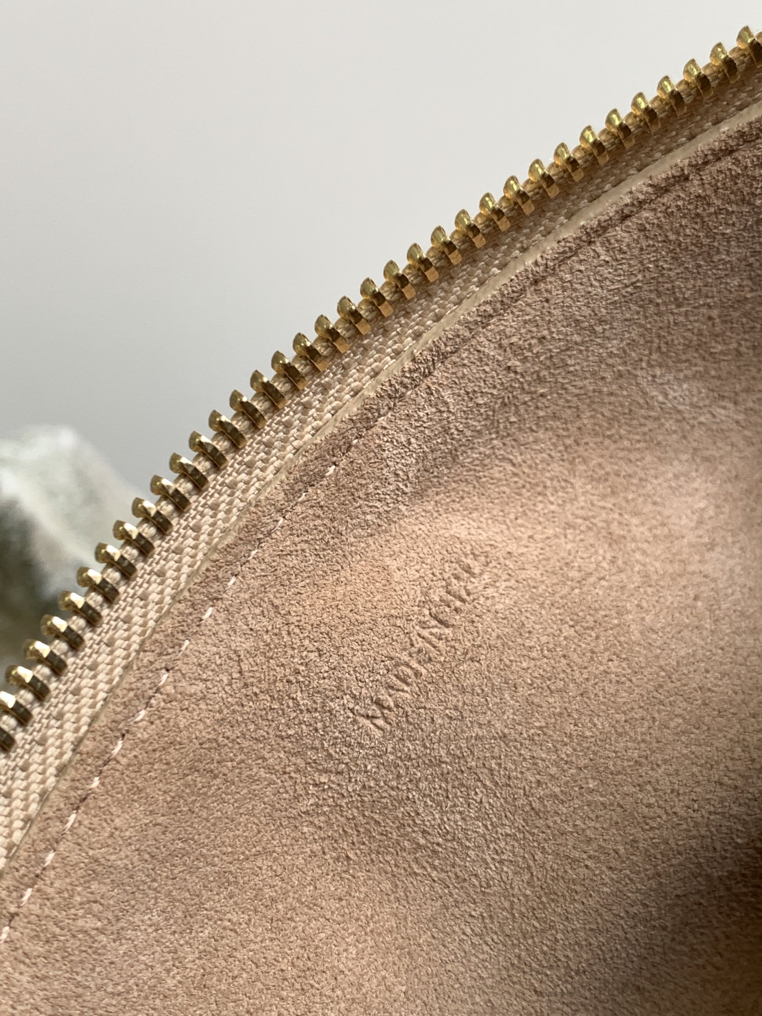 CELINE赛琳秋冬系列秀款Romy牛皮手袋197443