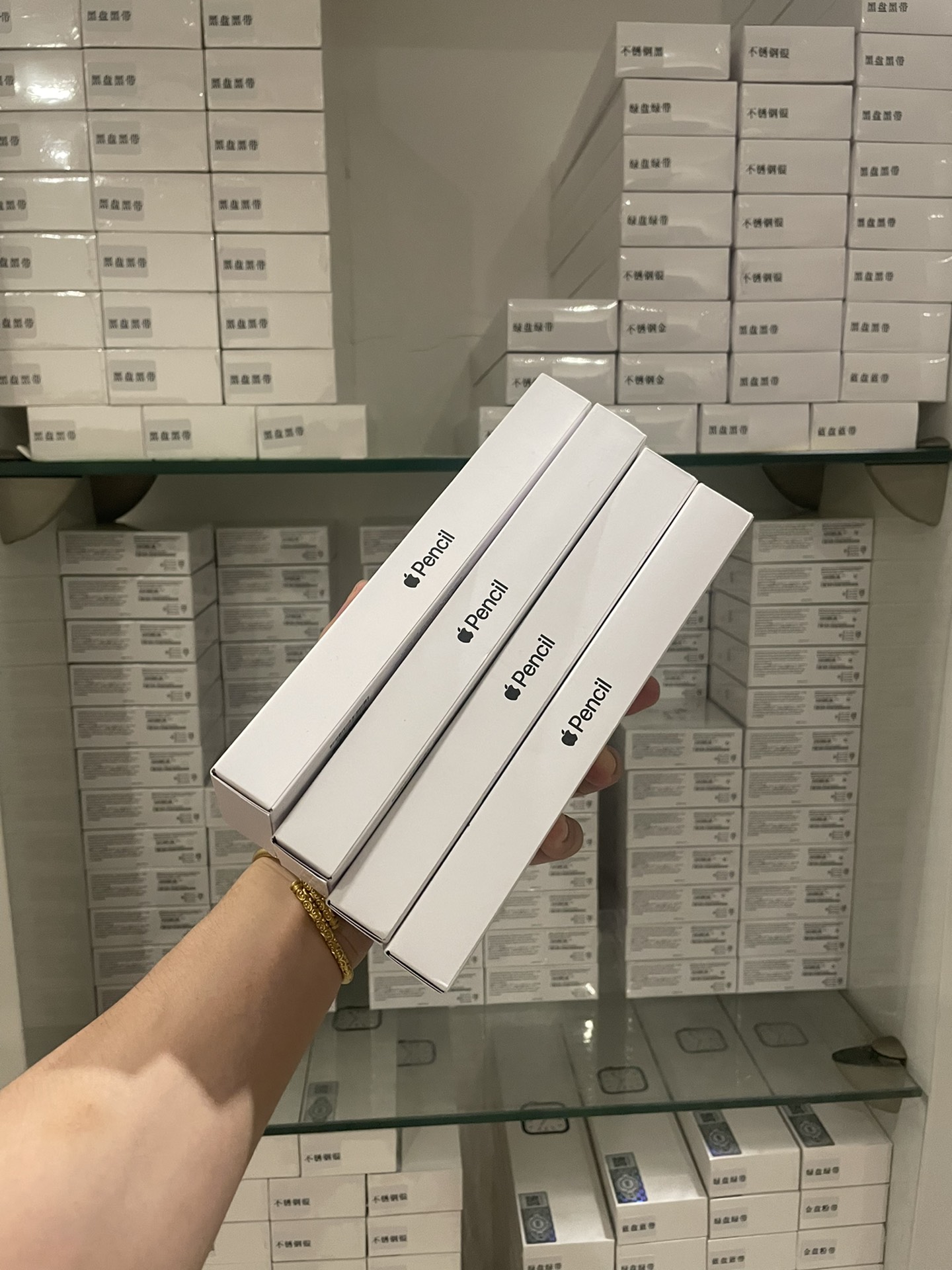 本地放💰130
Apple Pencil 二代苹果手写笔
全网最新出货 靠近自动弹窗 带倾斜压感