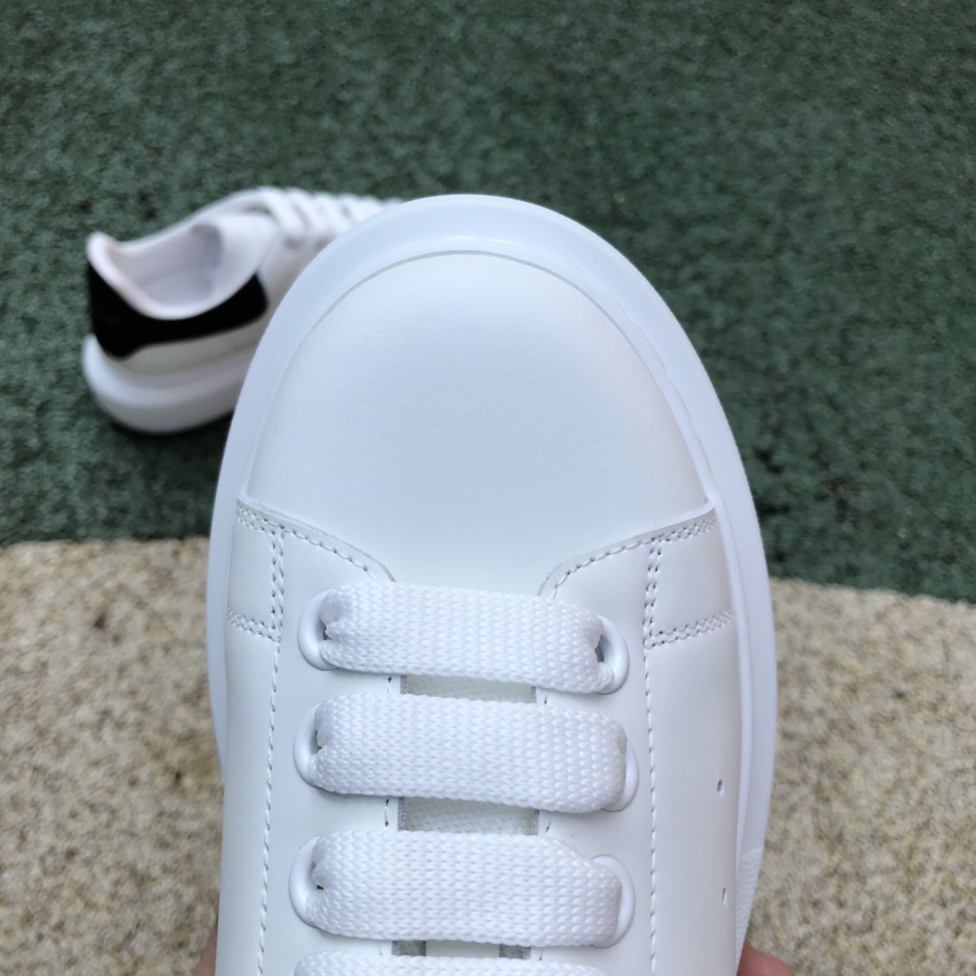 麦昆黑皮尾  Alexander McQueen 麦昆小白鞋