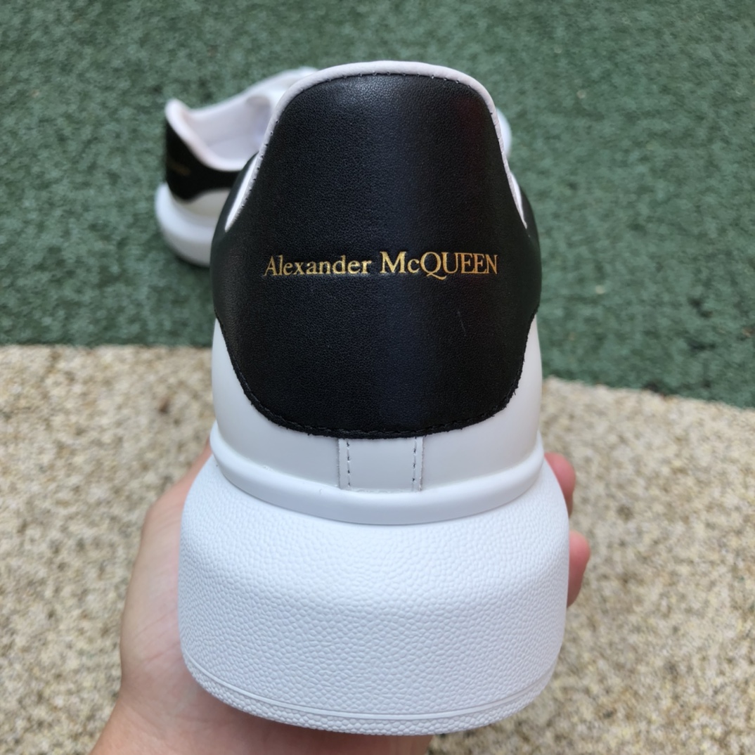 麦昆黑皮尾  Alexander McQueen 麦昆小白鞋