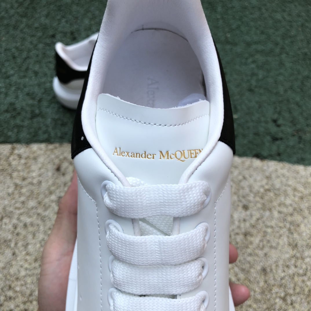 麦昆黑皮尾  Alexander McQueen 麦昆小白鞋