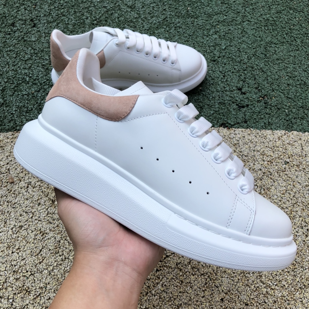 麦昆粉绒尾 Alexander McQueen 麦昆小白鞋