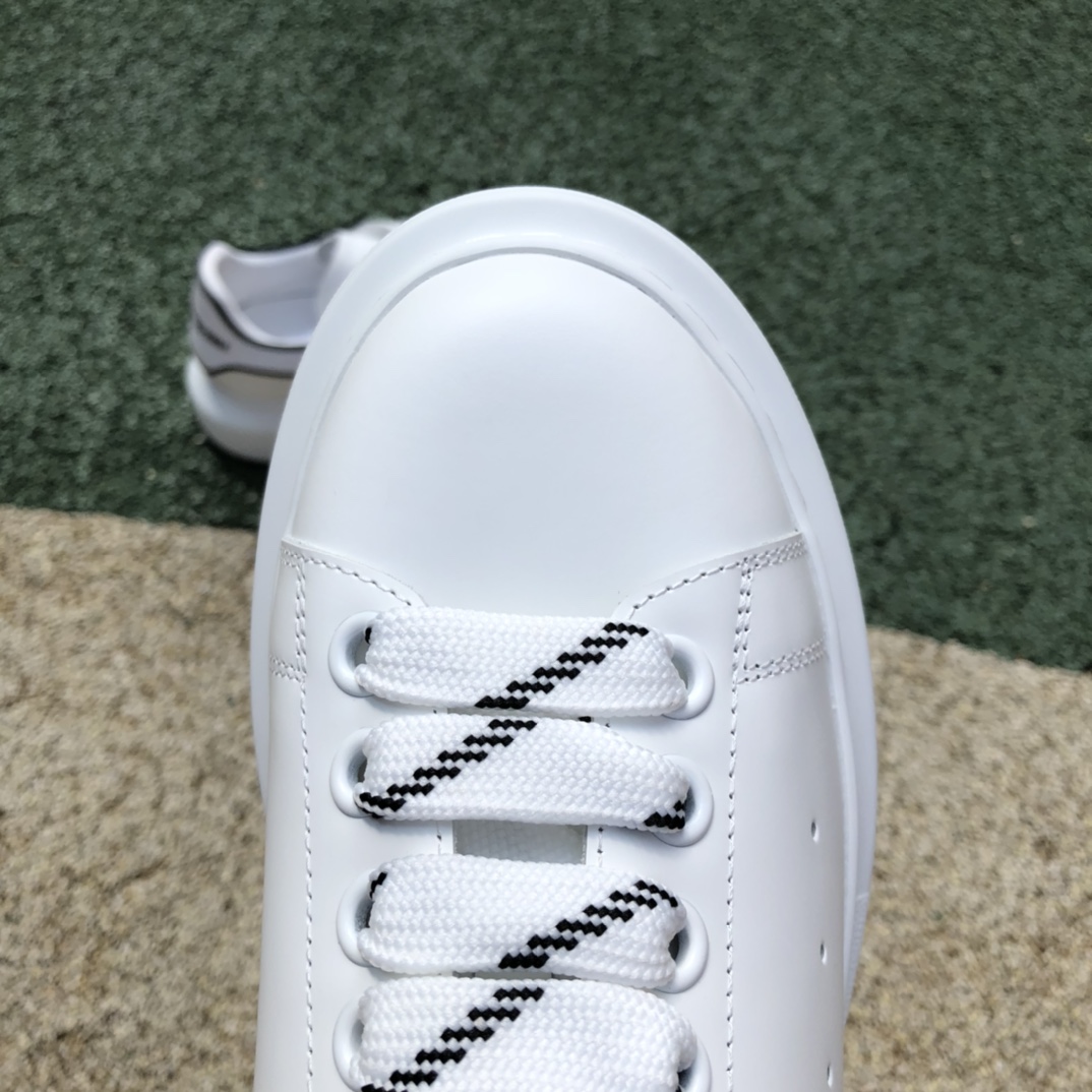 麦昆白黑尾Alexander McQueen 麦昆小白鞋