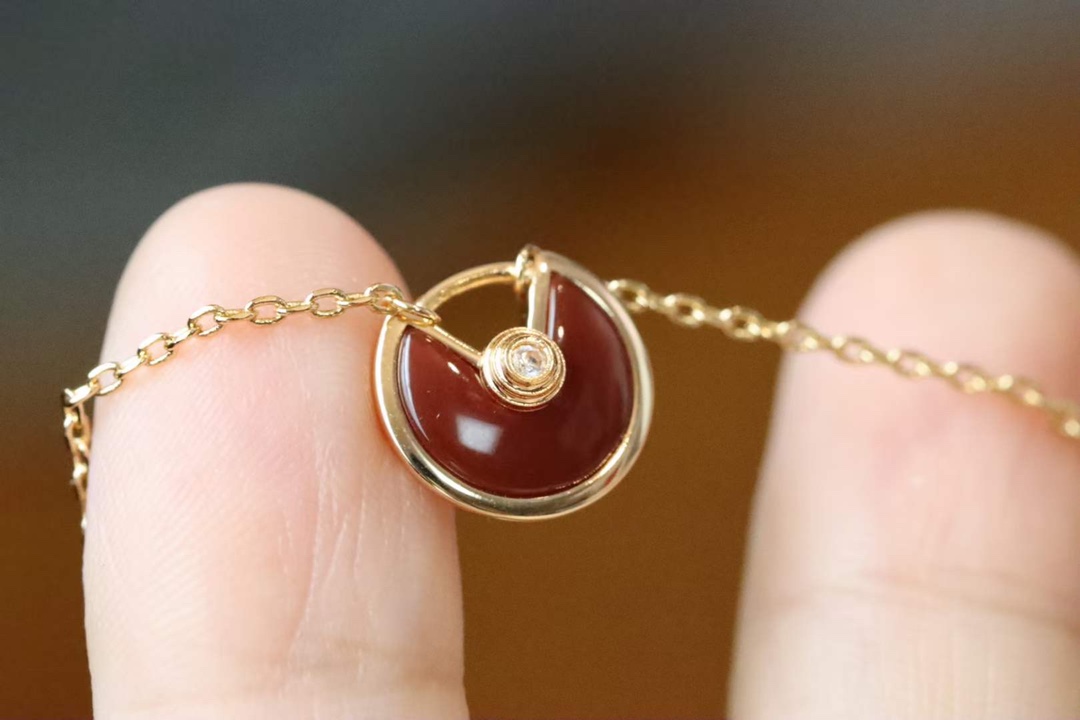 Cartier Cartier卡地亚 红玛瑙护身符锁骨项链