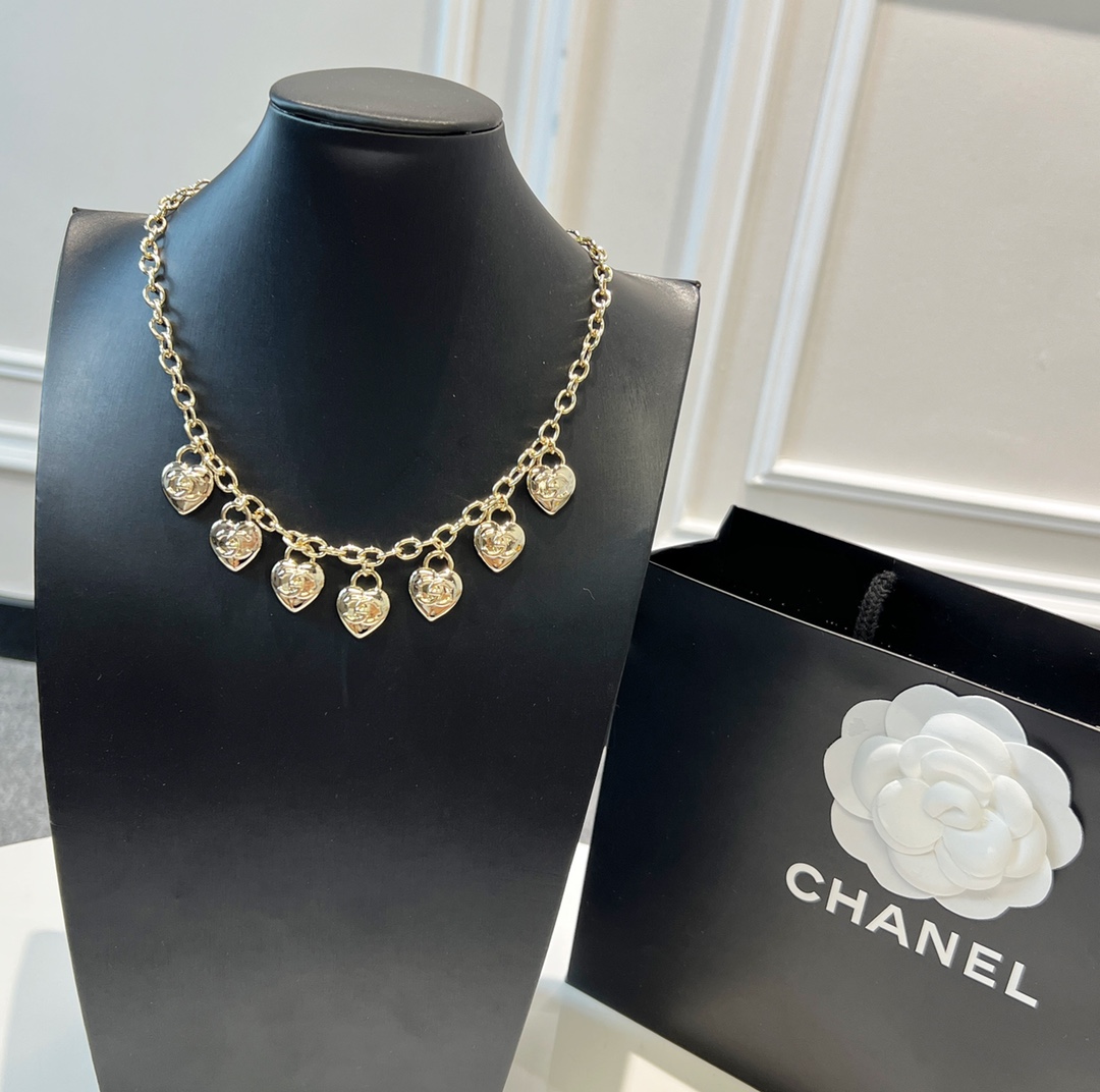 新款☑️CHANEL香奈儿桃心爱心项链