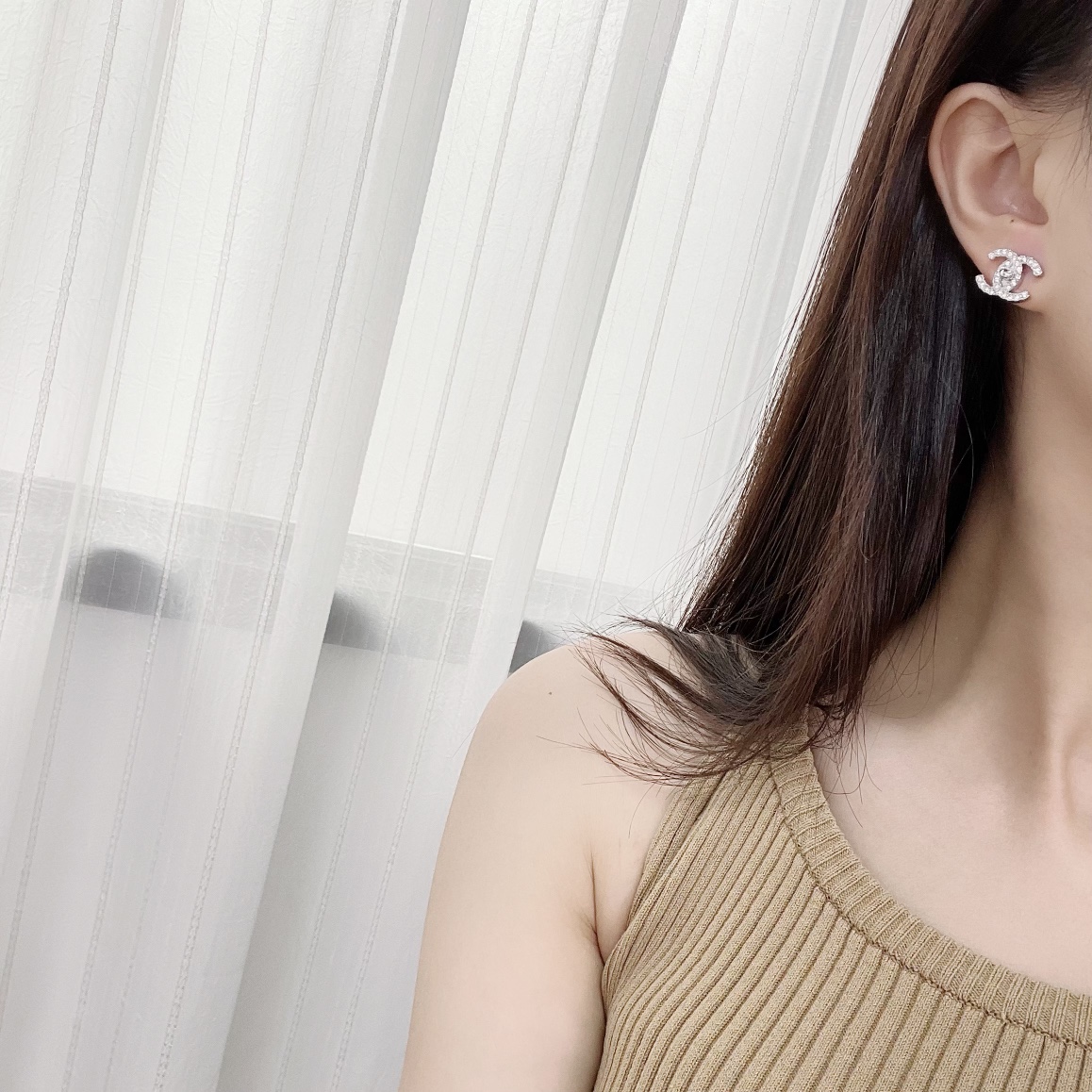 新款☑️CHANEL香奈儿c1双c满钻耳钉耳环