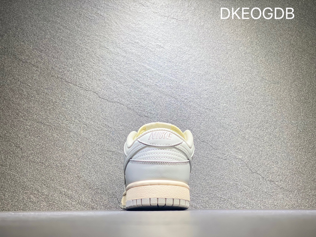 300 NIKE Dunk SB Low 低帮休闲板鞋DD1503-107