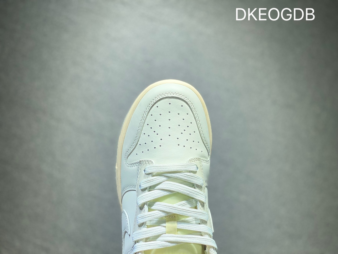 300 NIKE Dunk SB Low 低帮休闲板鞋DD1503-107