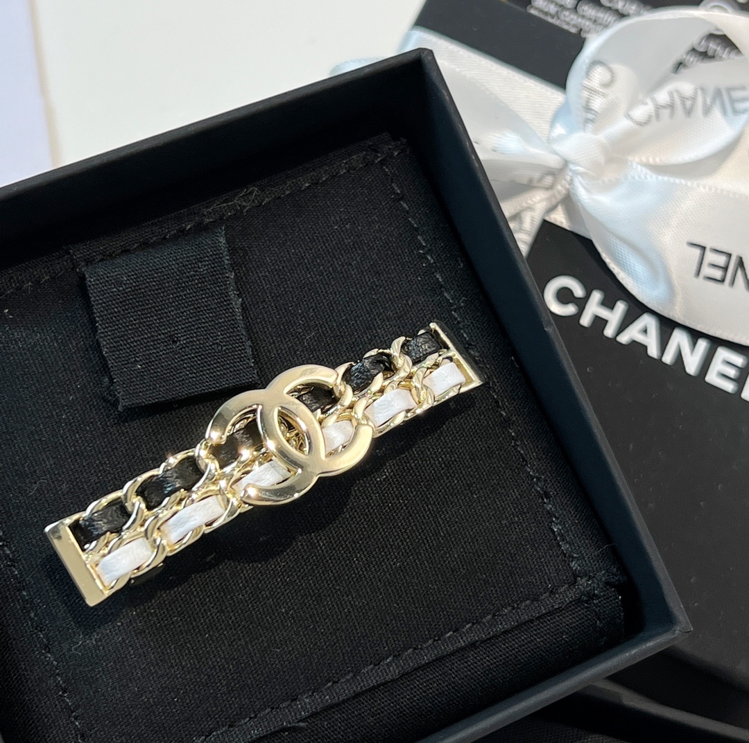 新款☑️CHANEL香奈儿双c黑白皮绳发夹发卡