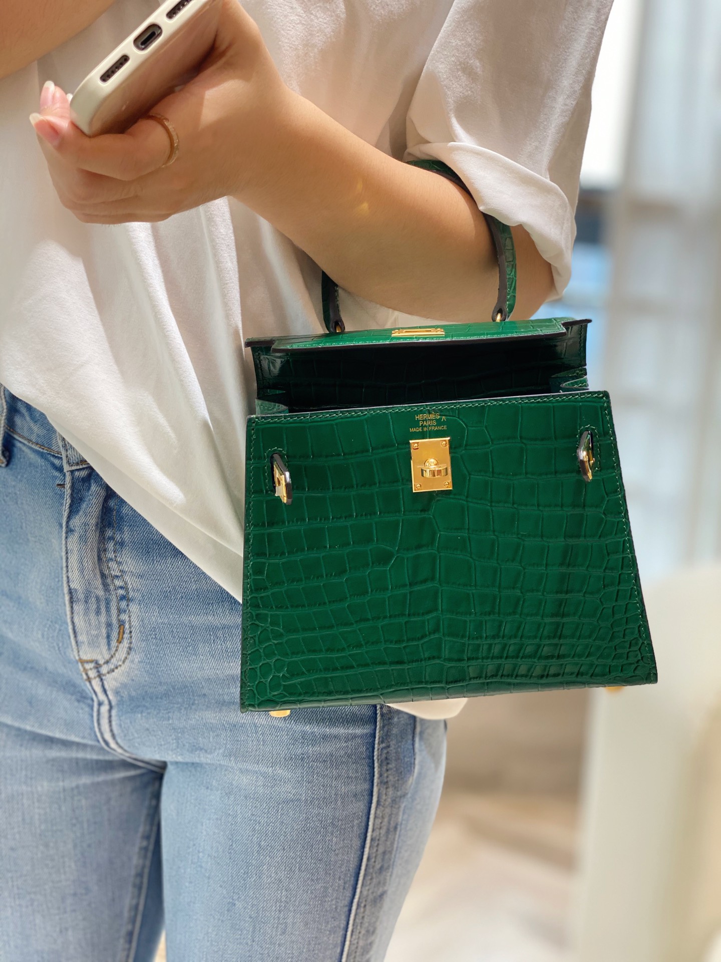 Versace Classic Handcrafted Luxury Leather Shoulder Bag Ref.6957CDB9