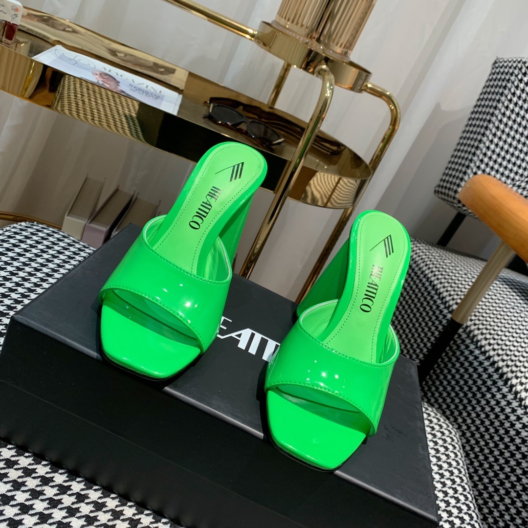 Fashionable Italian Imports: THEEATTICO Sandals with Bold Design and Comfort - 图片 8