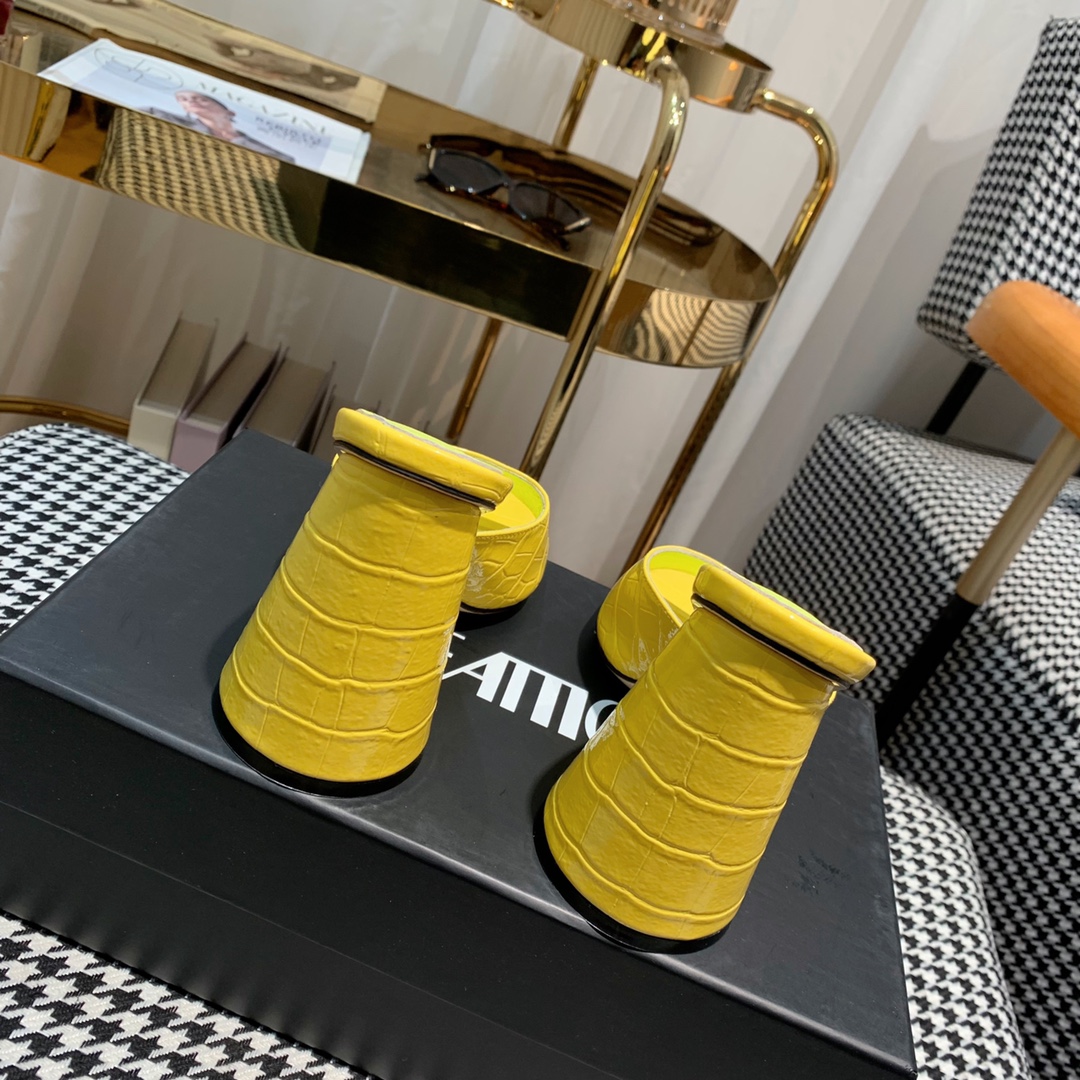 Italian Import: Bold Triangular Sandals with High Heels and Unique Designs - 图片 6