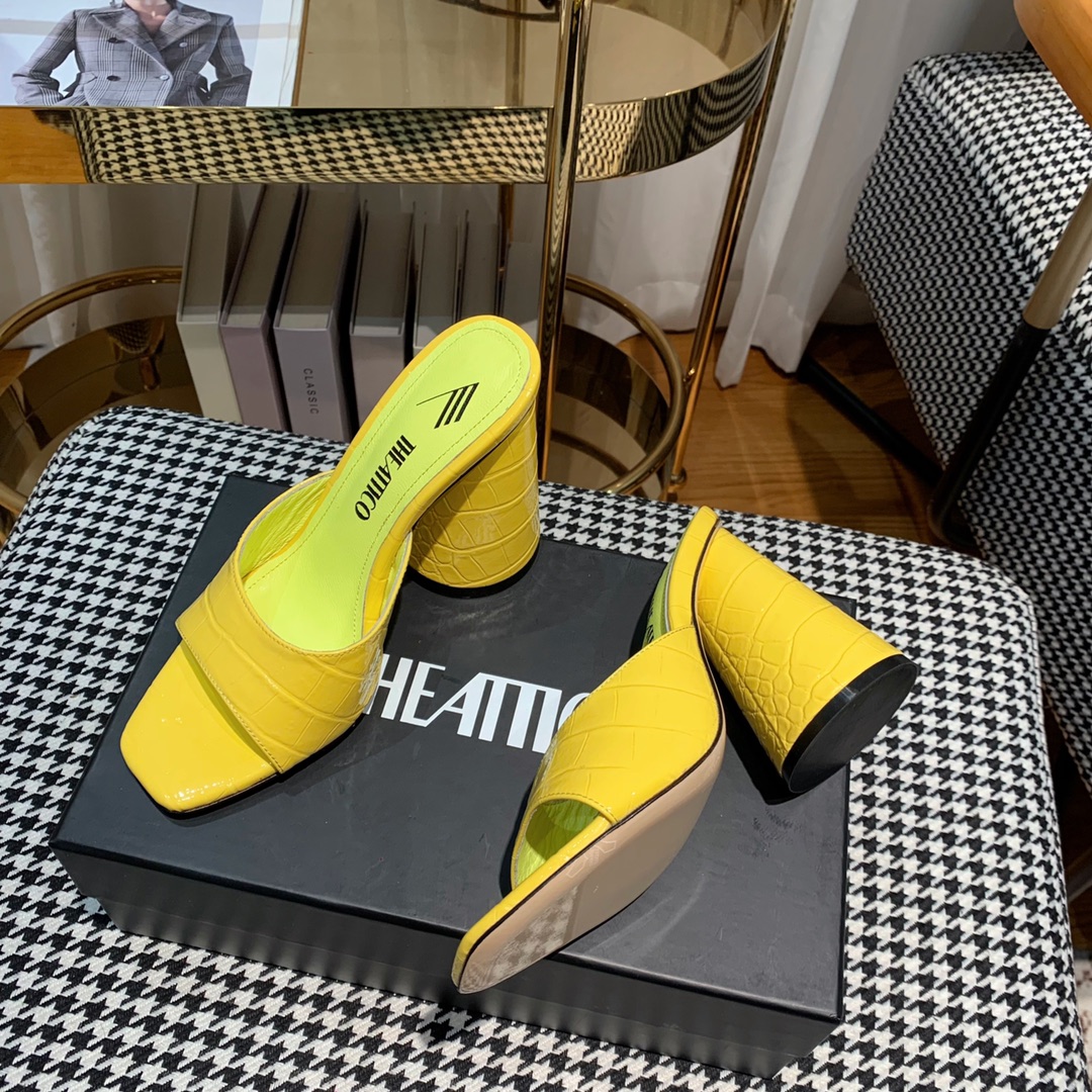 Italian Import: Bold Triangular Sandals with High Heels and Unique Designs - 图片 4