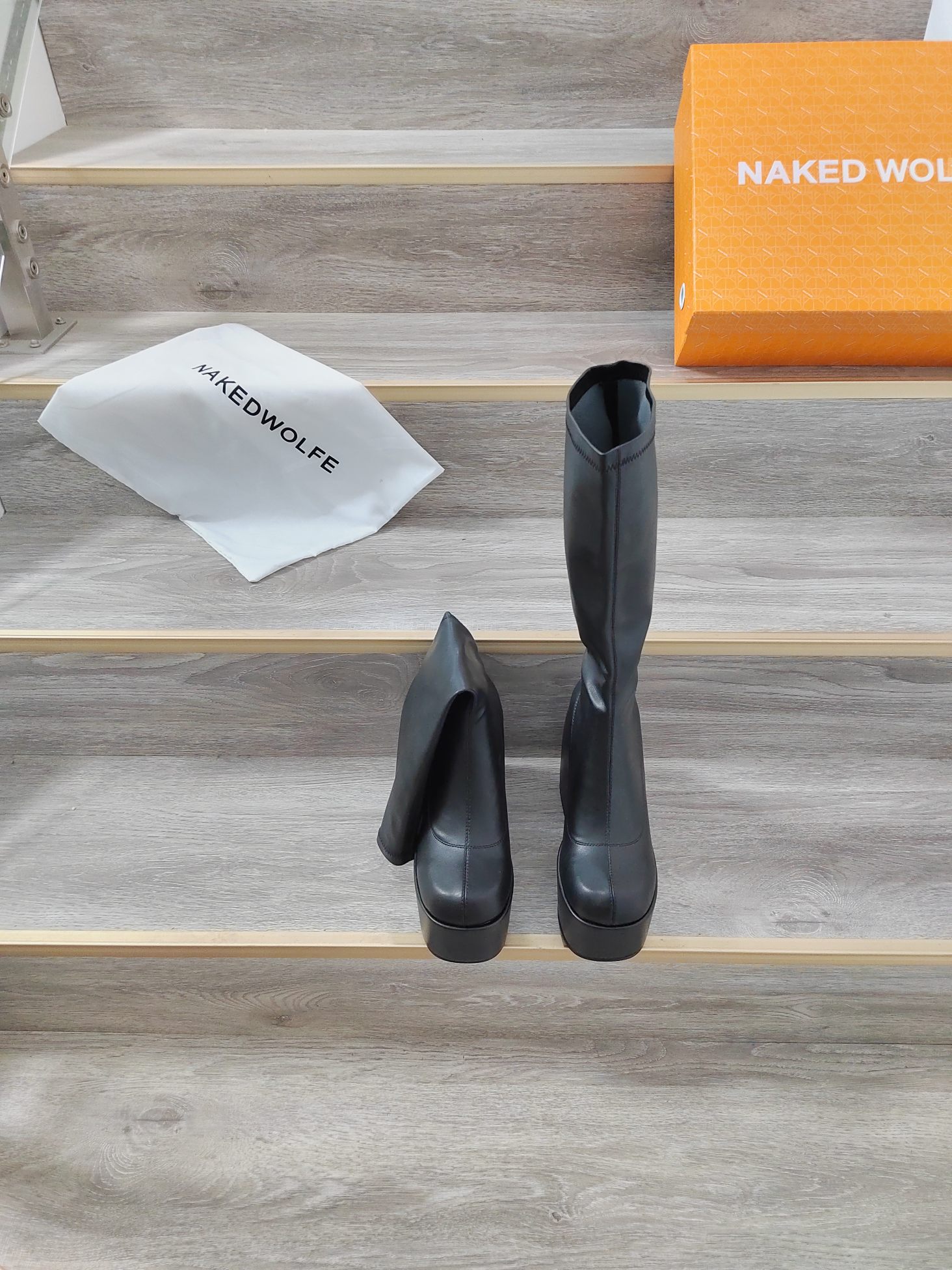 2022 NakedWolfe Shoes: High-Powered Style and Protection in ZP Custom Design - 图片 5