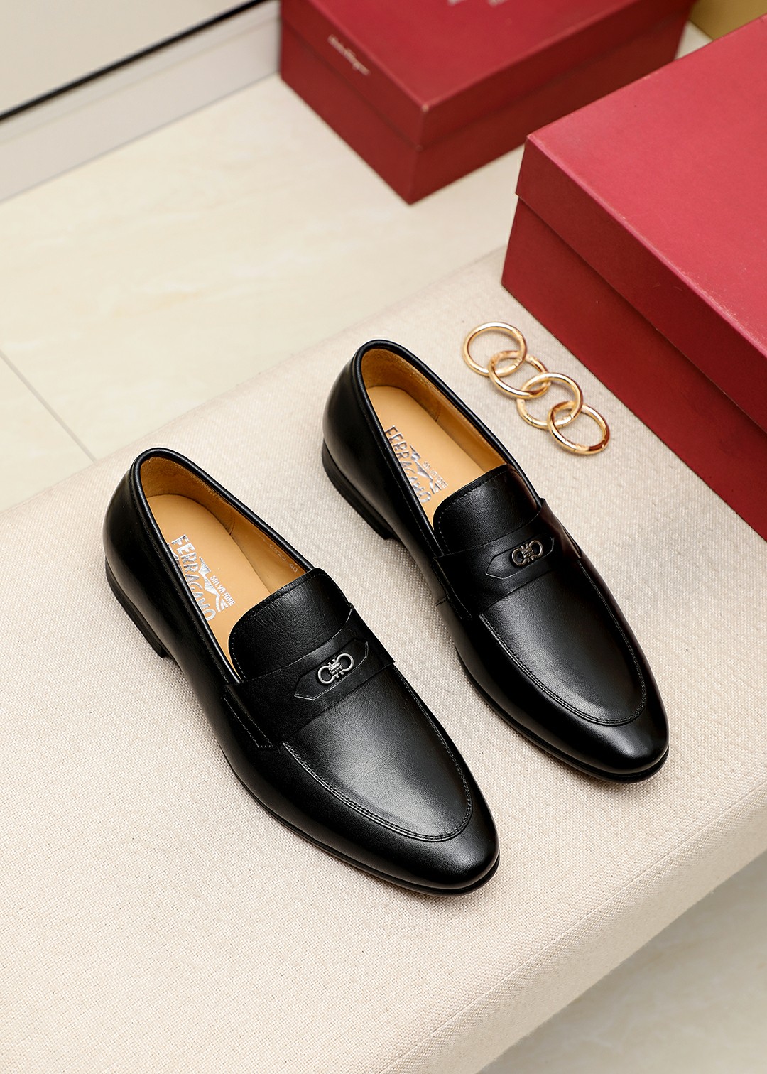 J5  Ferragamo 菲拉格慕 休闲皮鞋正码