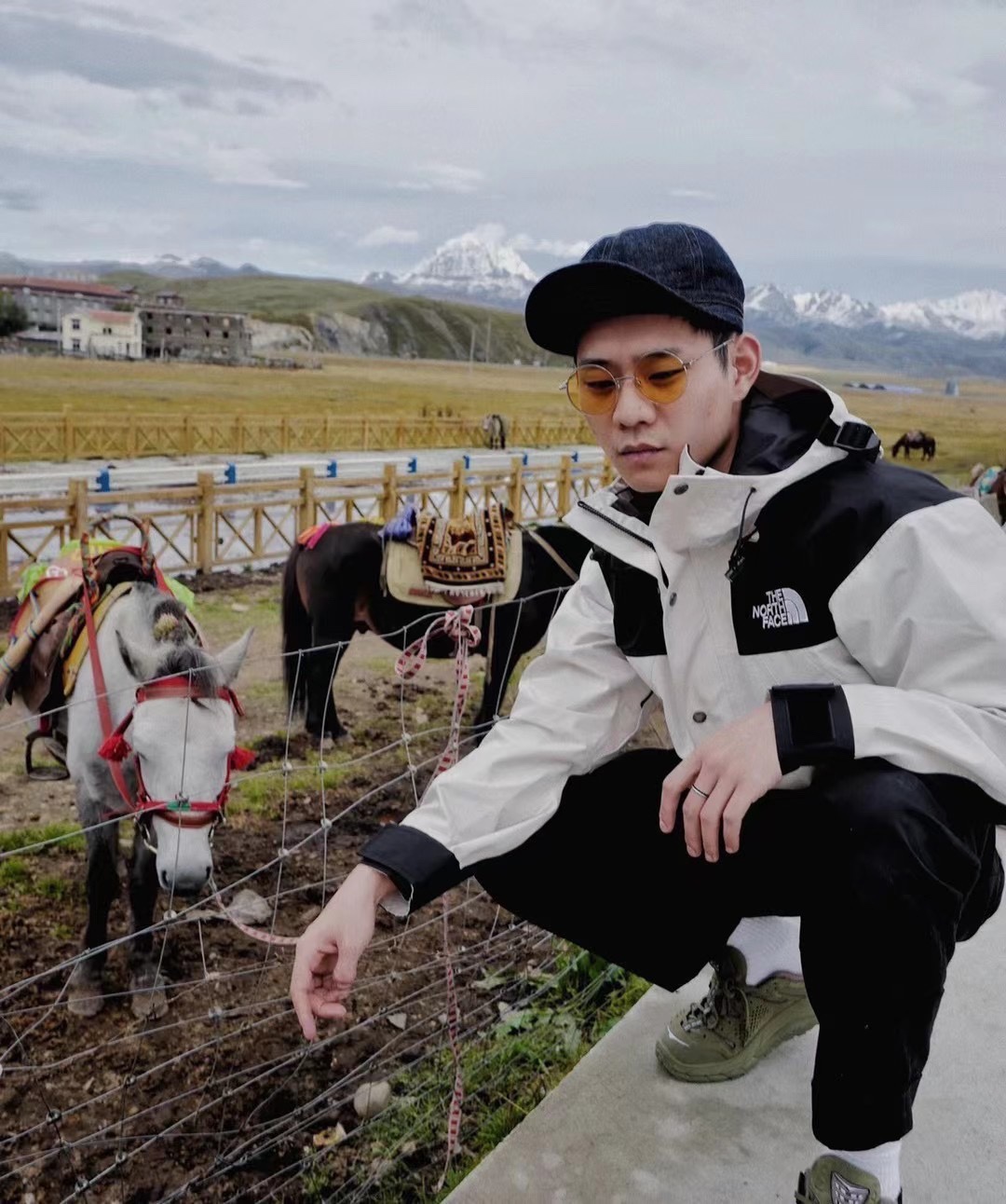 The North Face 1990 ゴアテックス防水マウンテンパーカー 撥水耐久性抜群