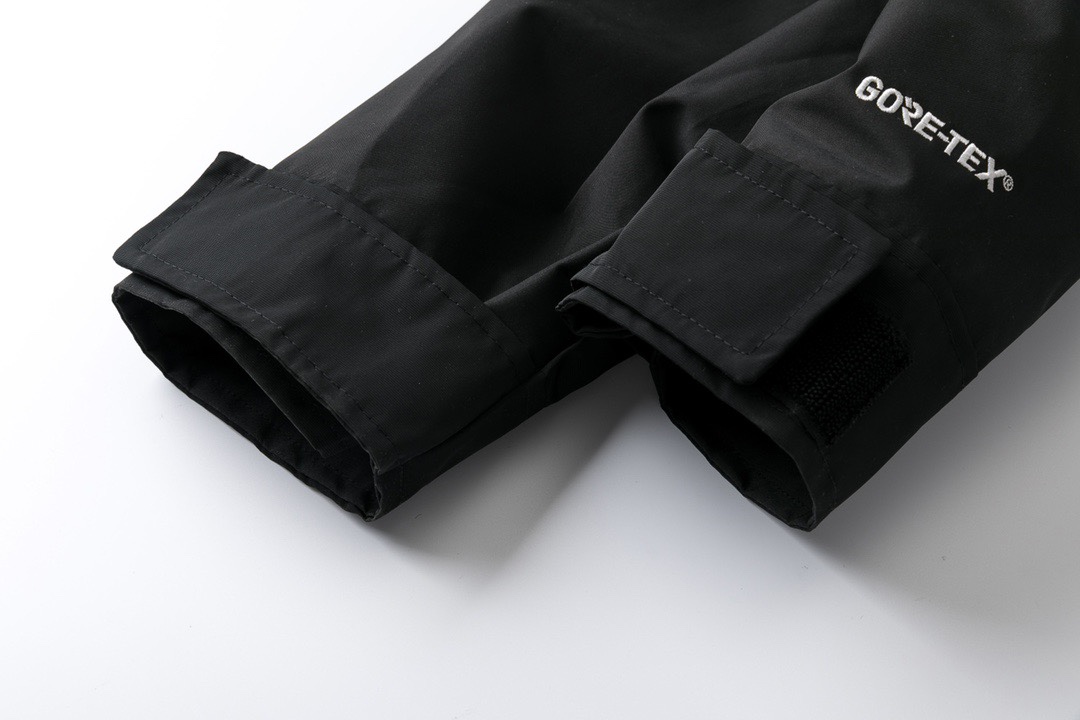 The North Face 1990 マウンテンジャケット GTX防水 防寒 アウトドア