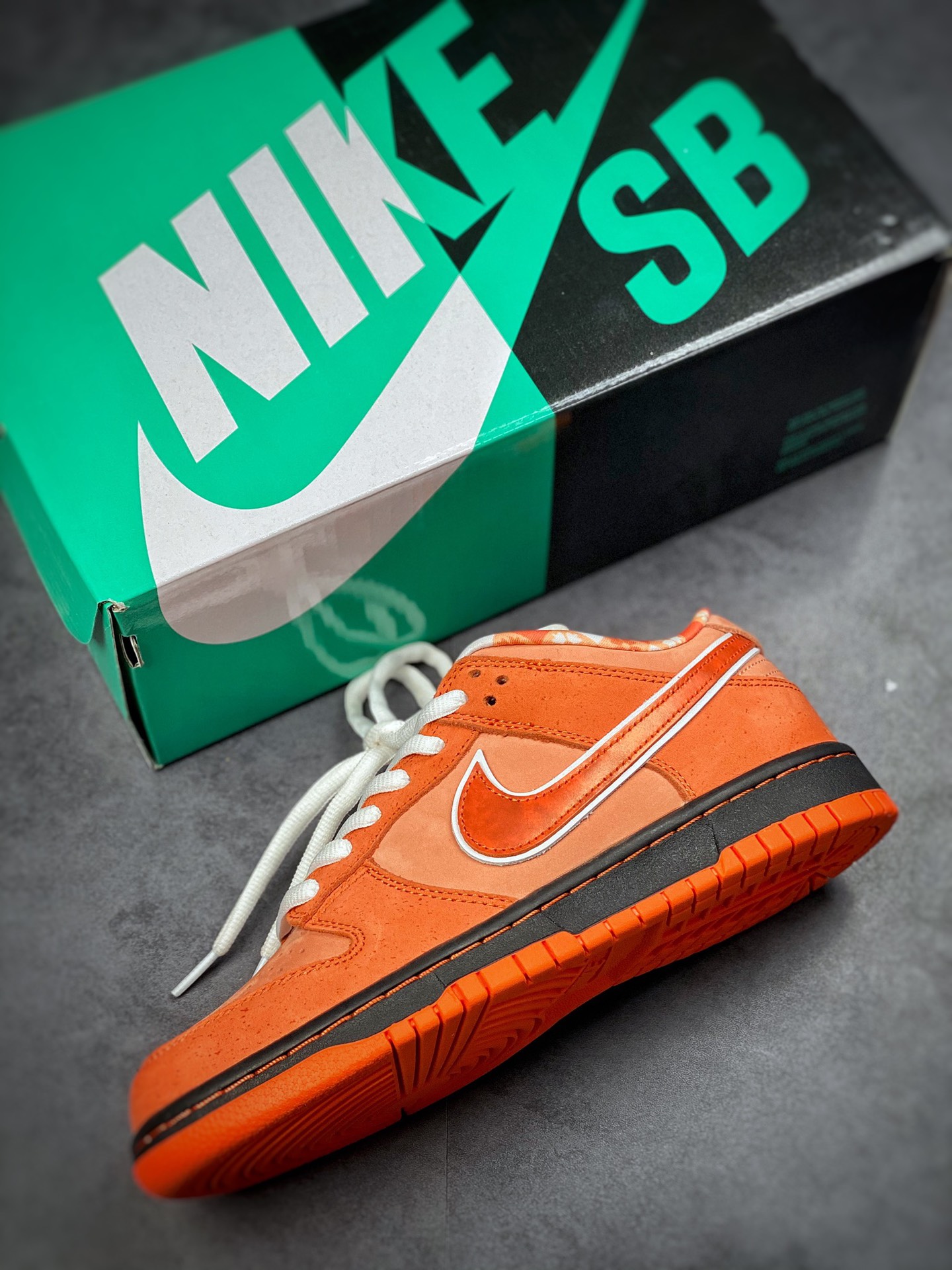 400 Concepts x Nike SB Dunk Low ”Orange Lobster” 橙龙虾 SB低帮运动休闲板鞋FD8776-800