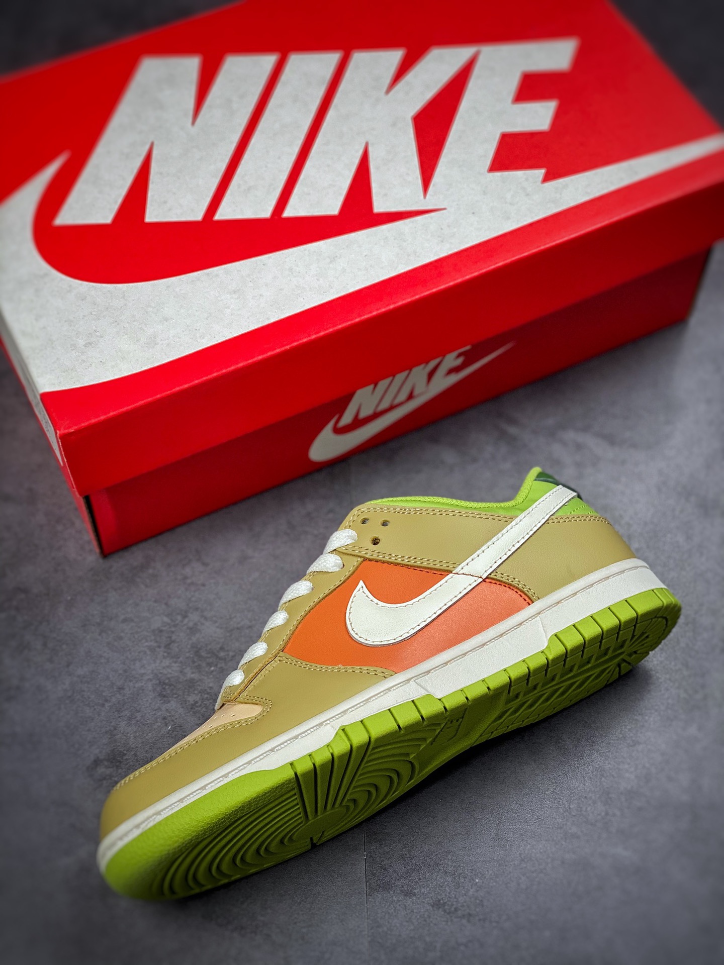 300 Nike Dunk SB Low 大麦黄 彩色拼接 DV9108-711