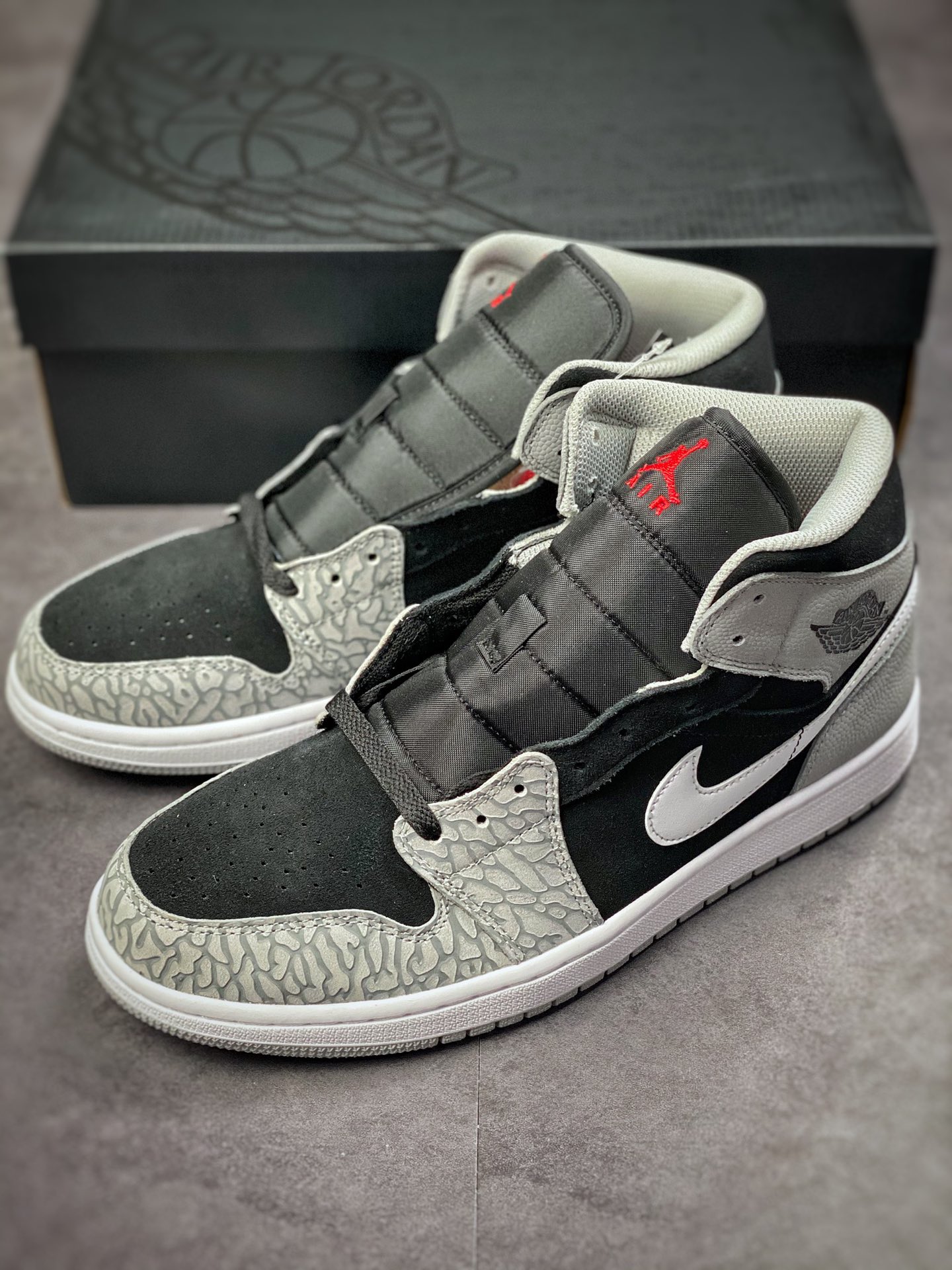 260 原装裸鞋级 市面最高工艺产物 Air Jordan 1 Mid 纯原系列 DM1200-016