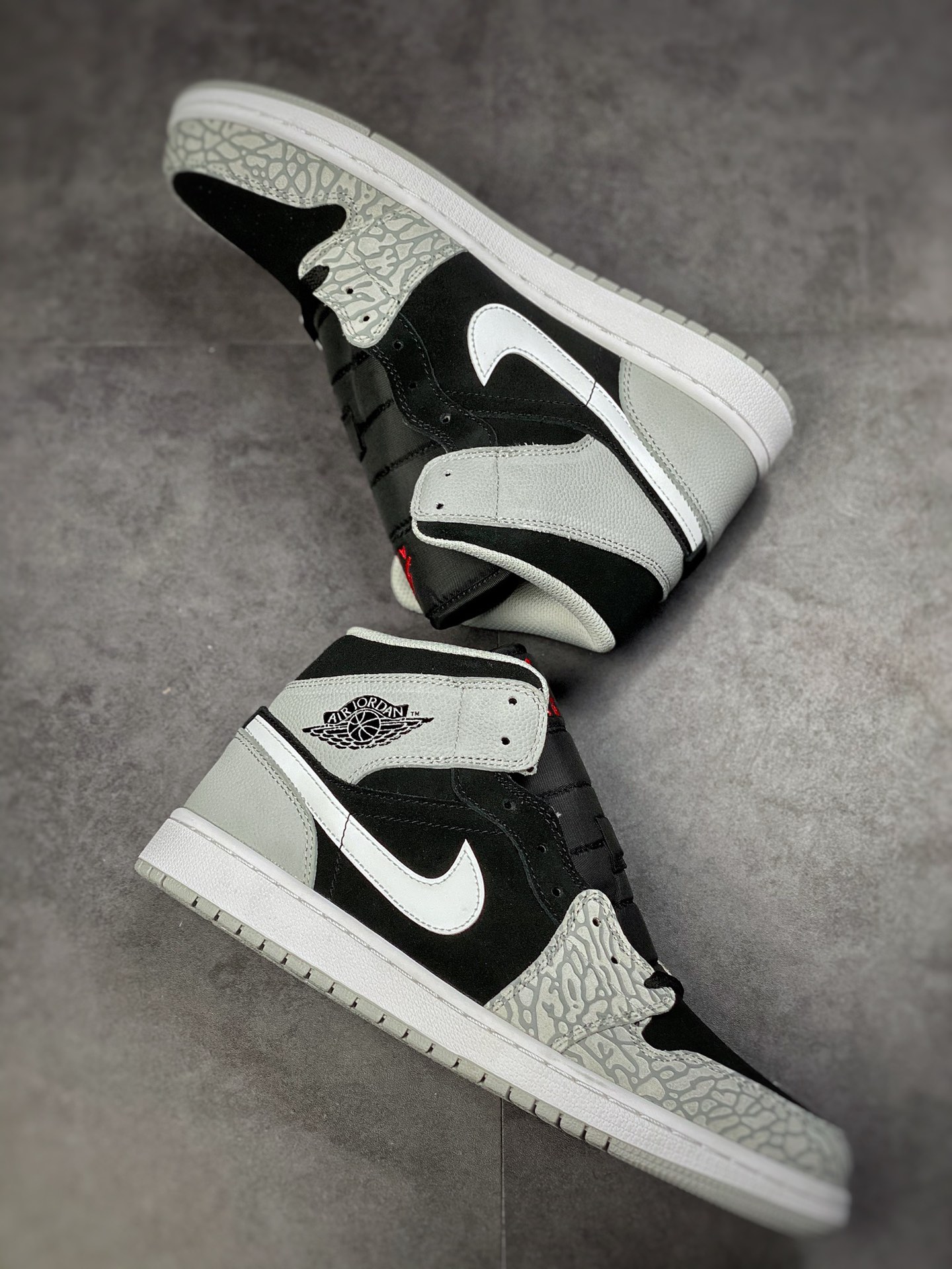 260 原装裸鞋级 市面最高工艺产物 Air Jordan 1 Mid 纯原系列 DM1200-016