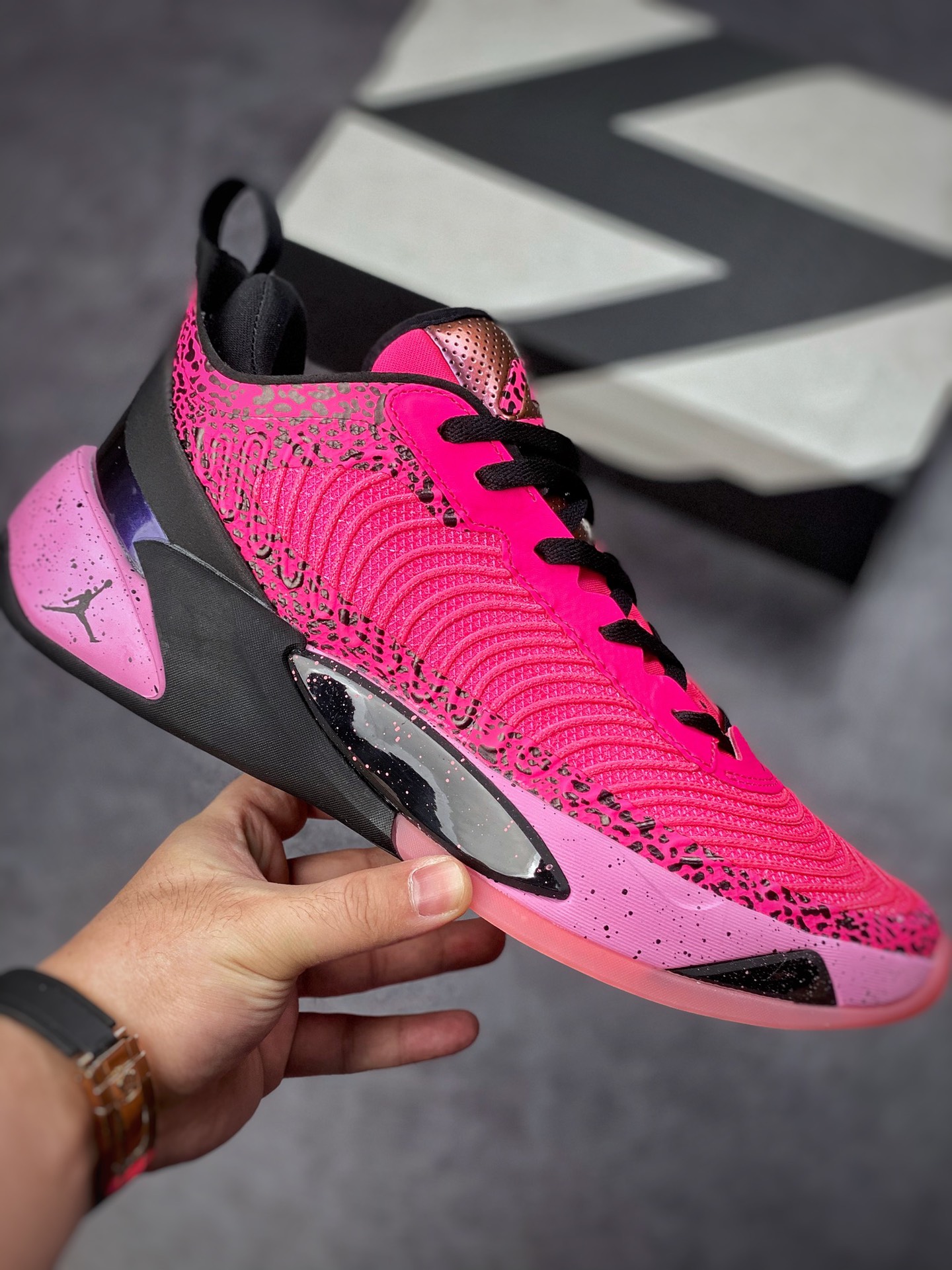 220 Jordan Luka 1 东契奇签名篮球鞋 DN1772-601