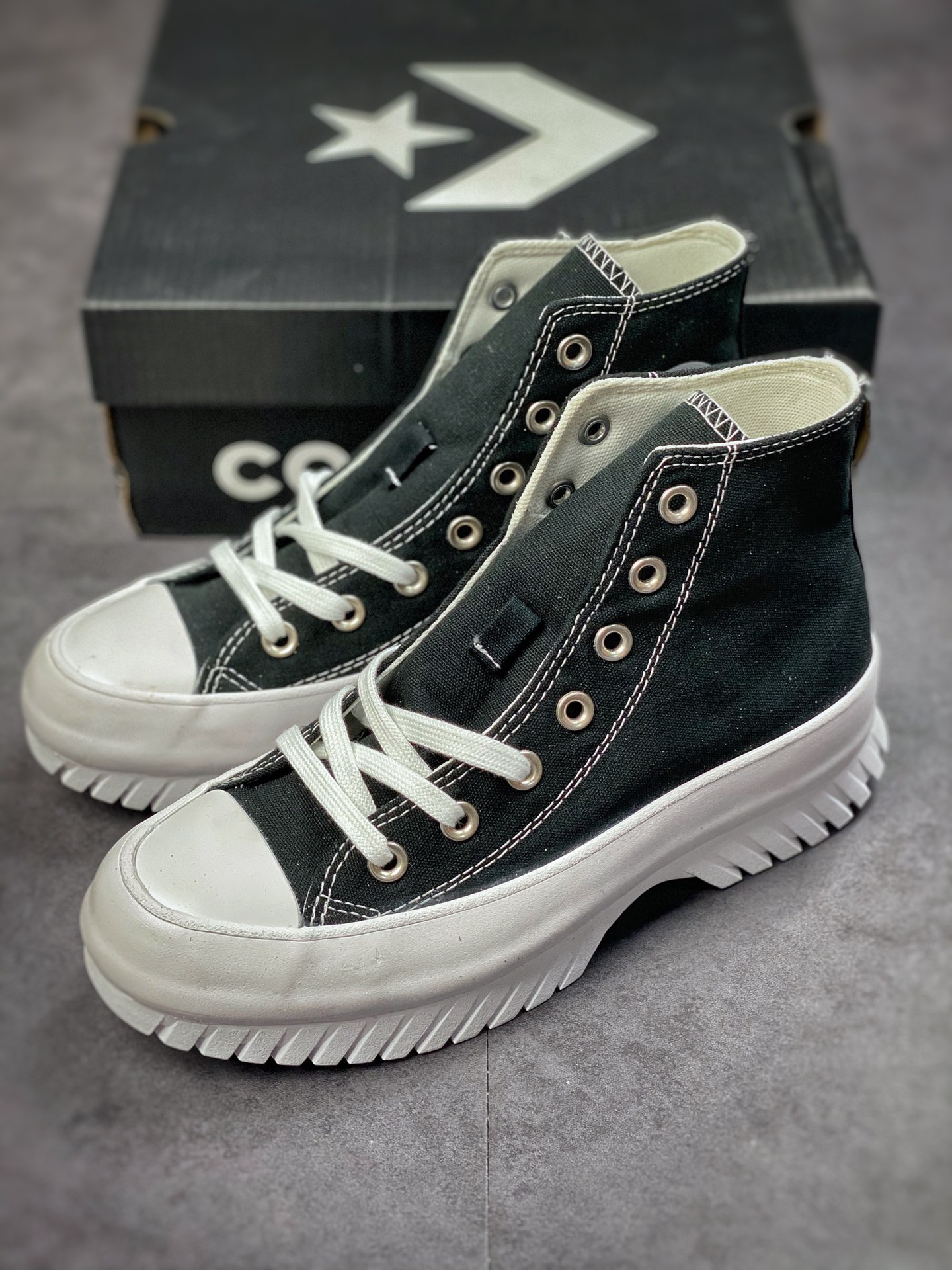 Converse Lugged 2.0 McQueen's replacement is here A00870C