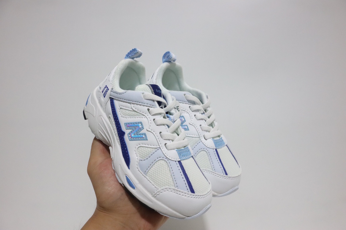 图片[5]-专G版牛B新款878松紧带儿童运动鞋 尺码：26-37码 市面上最顶级版，懂得入🛒 颜值天花板878系列 潮童必备单品❤️ 拼皮网面透气舒适☁️ 橡胶耐磨防滑大底，脚感超舒适✌🏻 松紧带设计，贴合脚背，呵护宝贝日常跑跳👍🏻-选品中心