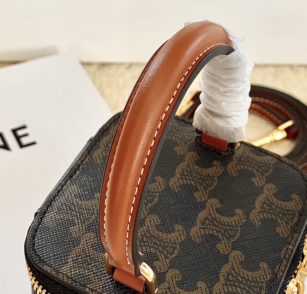 CELINE赛琳22新款迷你标志牛皮革小盒子包10J762