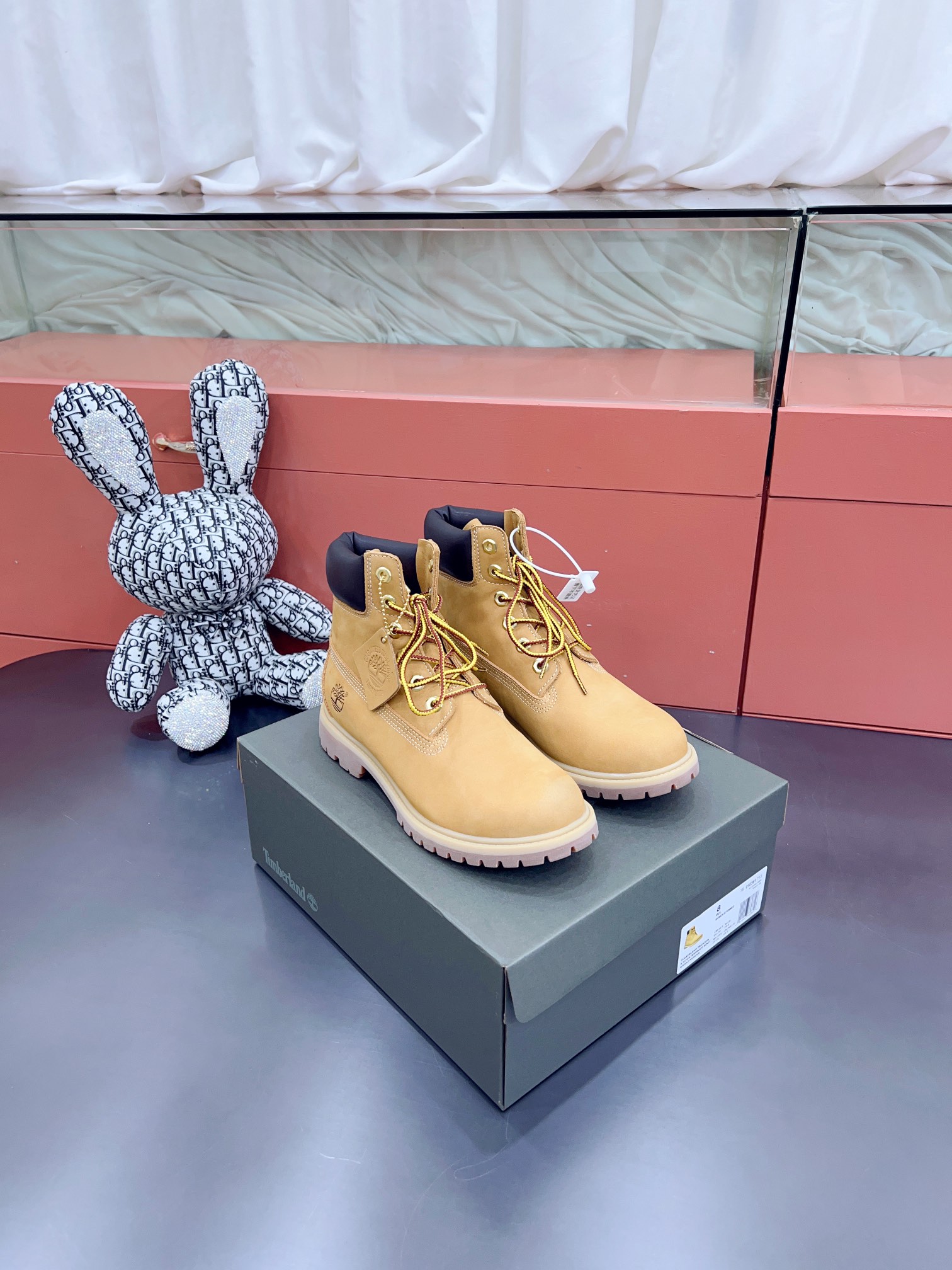 “Timberland 2022 New Yellow Boots: Competitive Prices, No Negotiation”