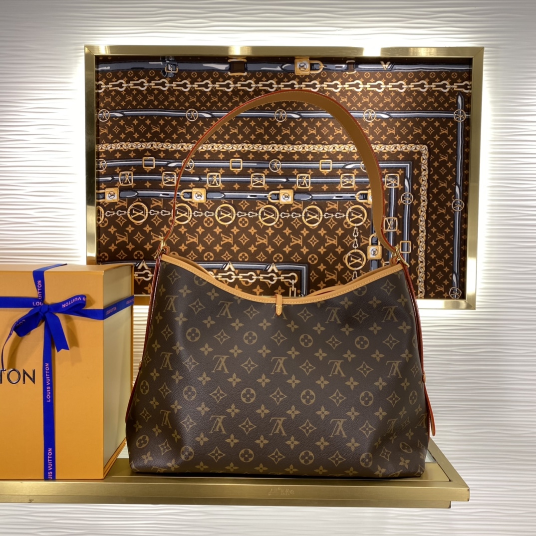 Louis Vuitton M46197 Monogram shoulder