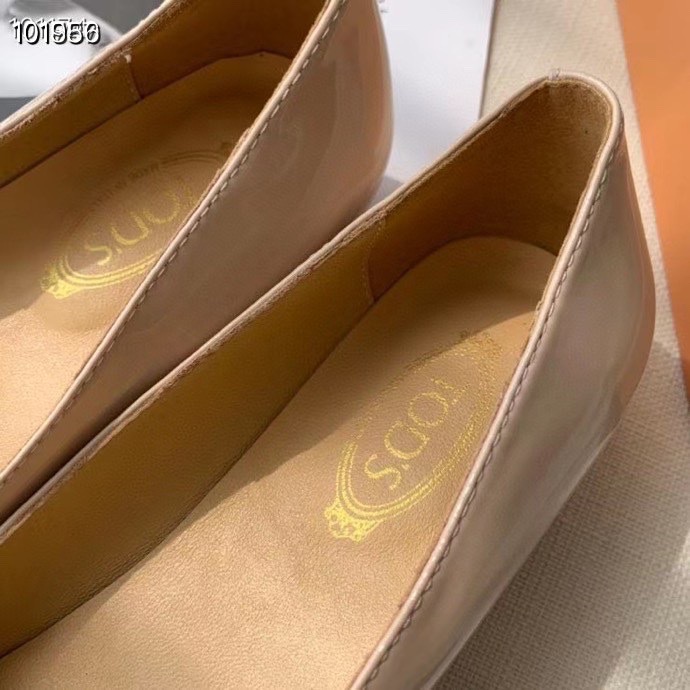 Detonation Plant Stock: Classic Comfort Shoes, Brand Chains, Girly Details, Brand Rubber Sole - 图片 6