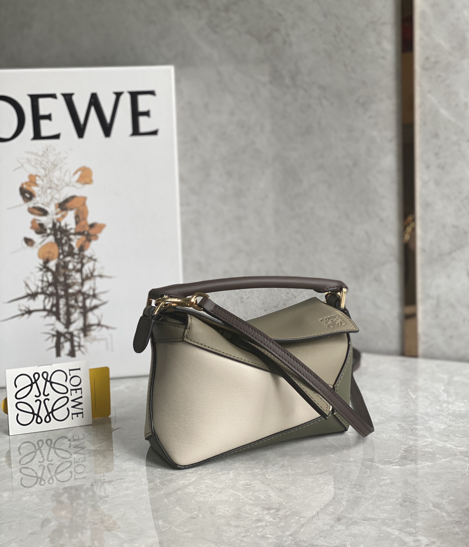 LOEWE Puzzle 18CM Mini bag 几何包 0680拼接月桂绿