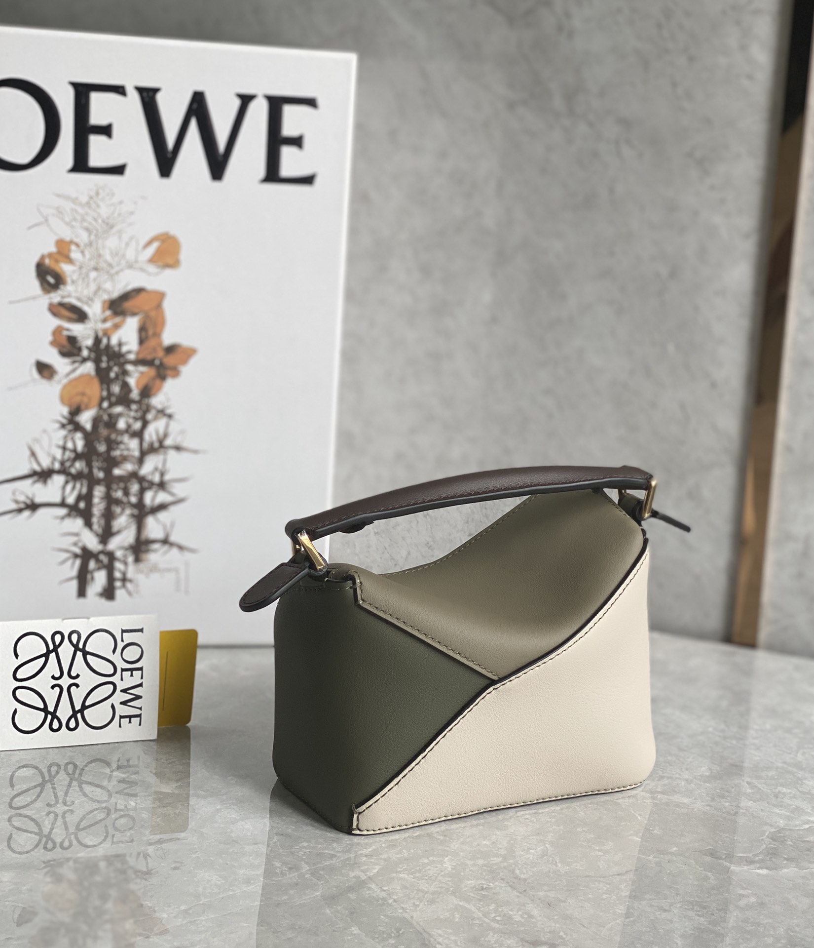 LOEWE Puzzle 18CM Mini bag 几何包 0680拼接月桂绿