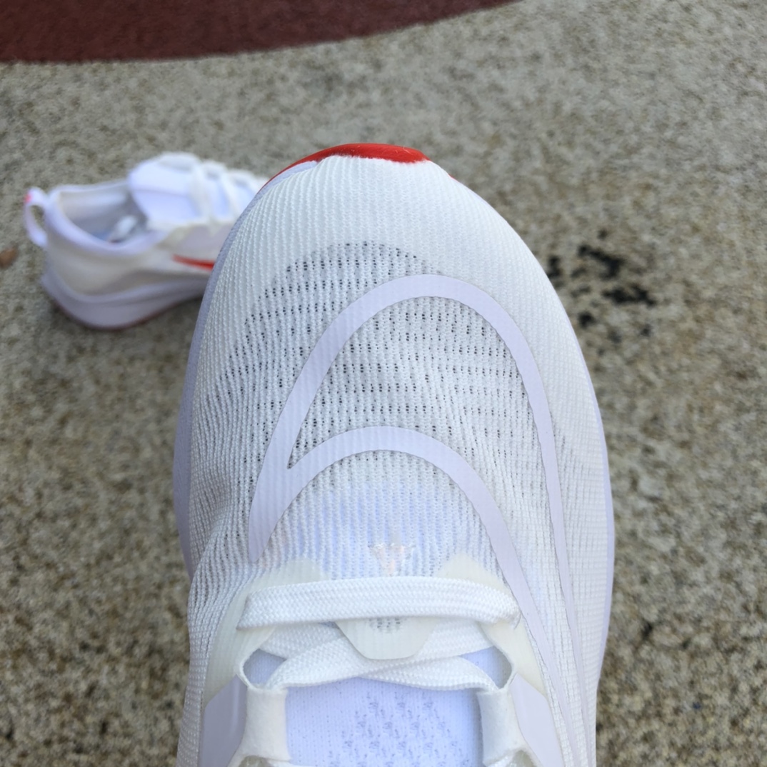 260  Nike Zoom Fly 4 耐克缓震碳板马拉松男女跑步 CT2392-006