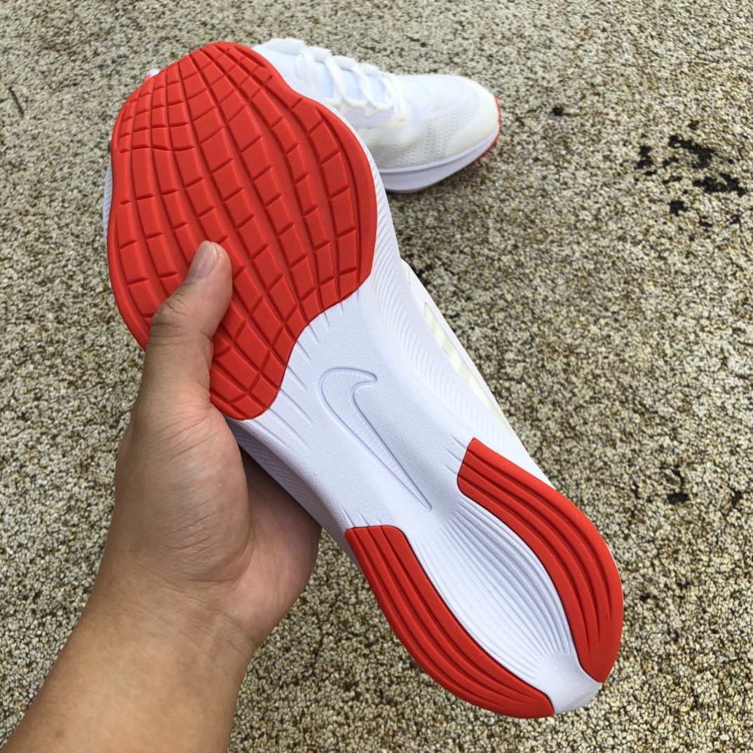 260  Nike Zoom Fly 4 耐克缓震碳板马拉松男女跑步 CT2392-006