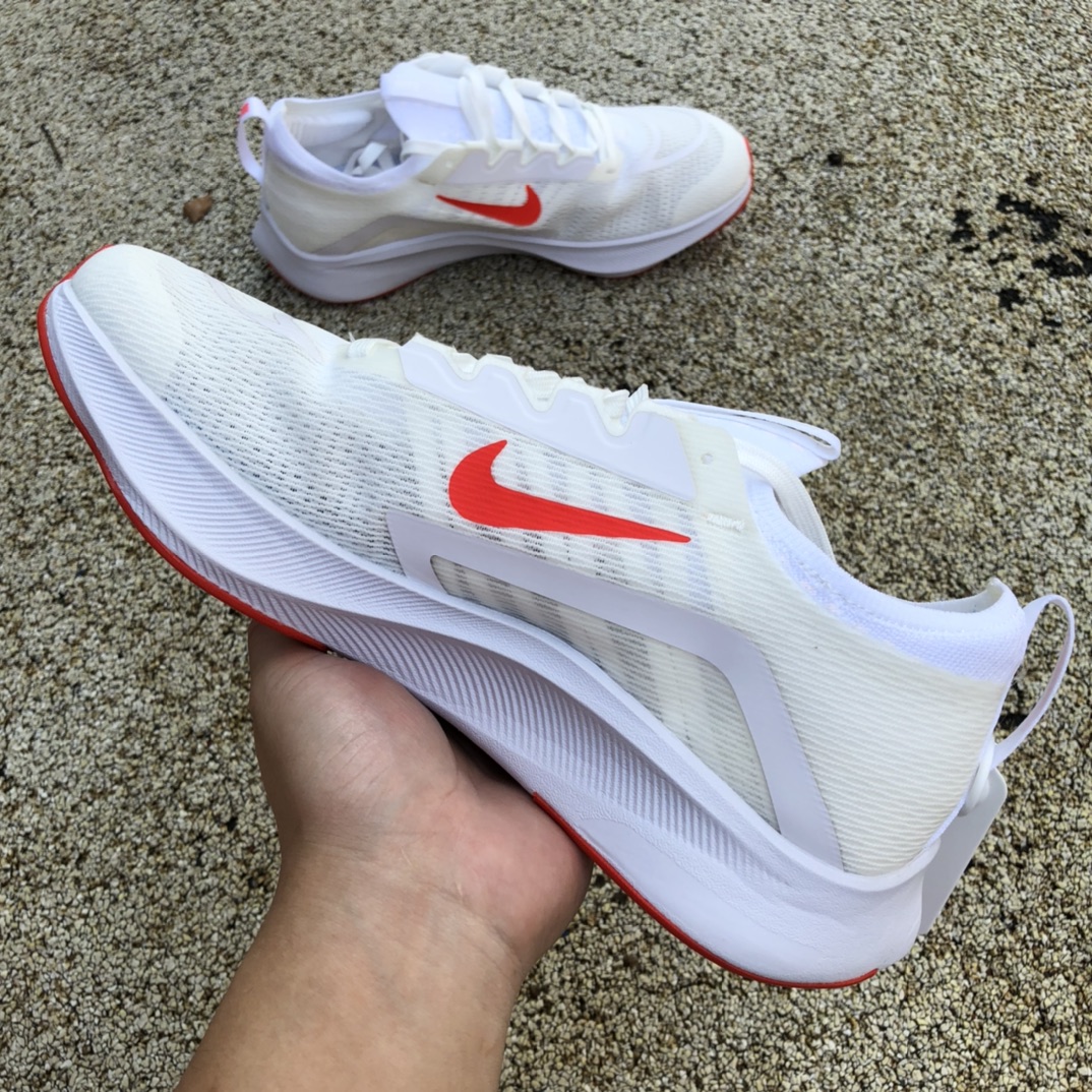 260  Nike Zoom Fly 4 耐克缓震碳板马拉松男女跑步 CT2392-006