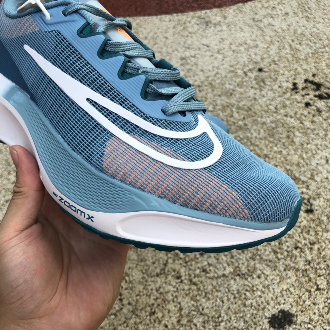 260  Nike Zoom Fly 5耐克缓震碳板马拉松男女跑步 dm8968-400