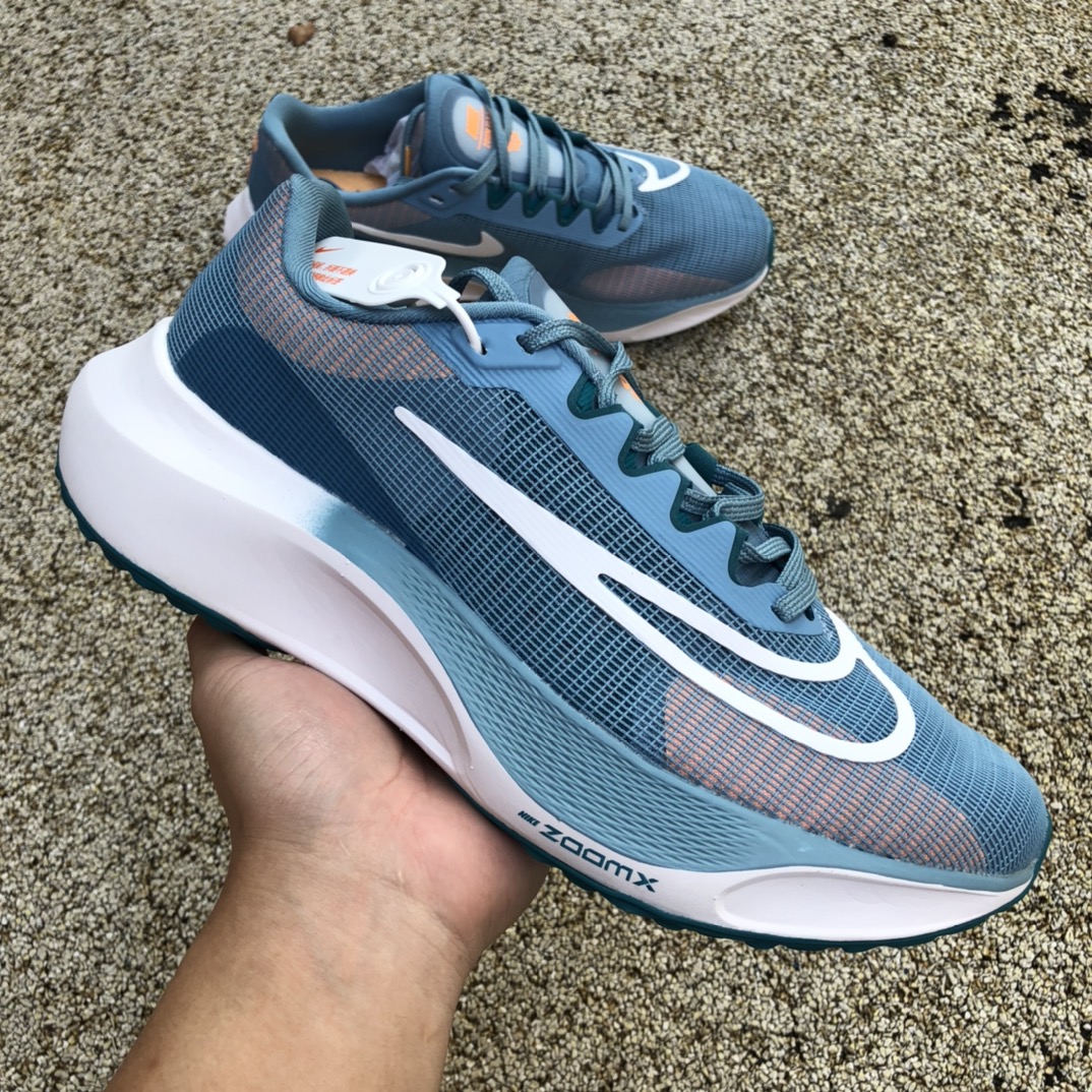 260  Nike Zoom Fly 5耐克缓震碳板马拉松男女跑步 dm8968-400