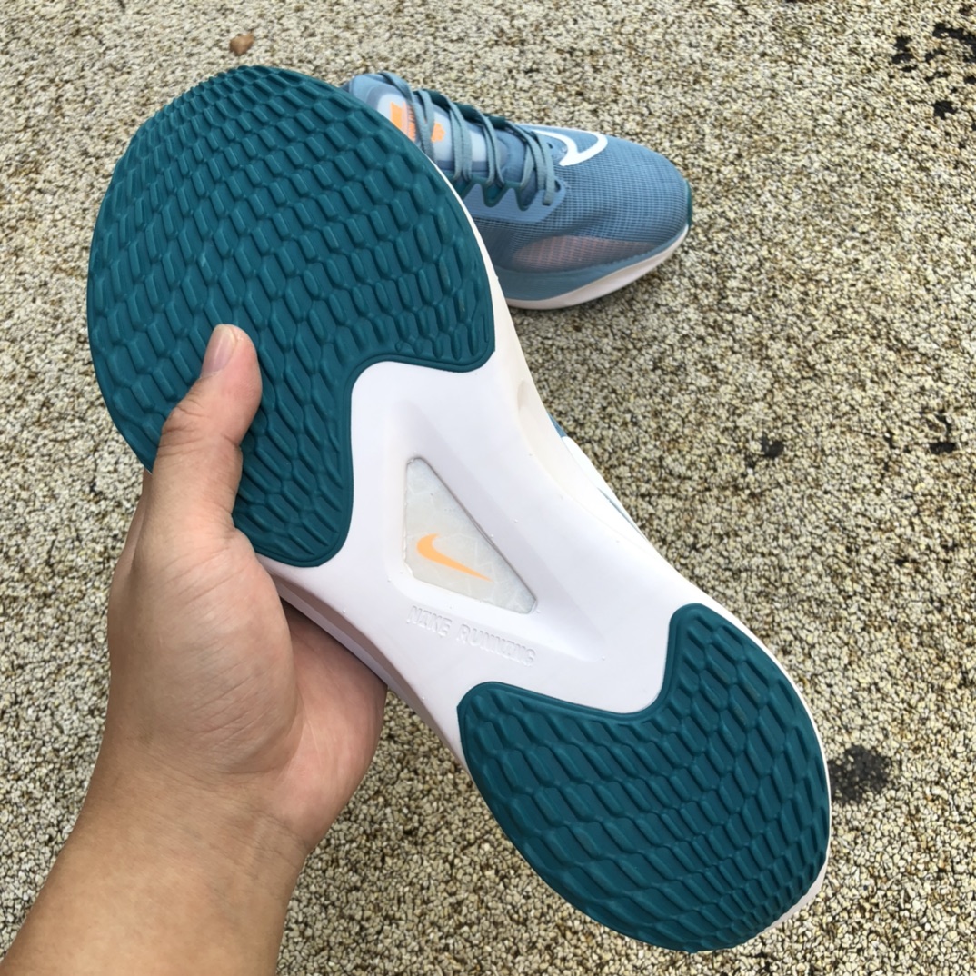260  Nike Zoom Fly 5耐克缓震碳板马拉松男女跑步 dm8968-400