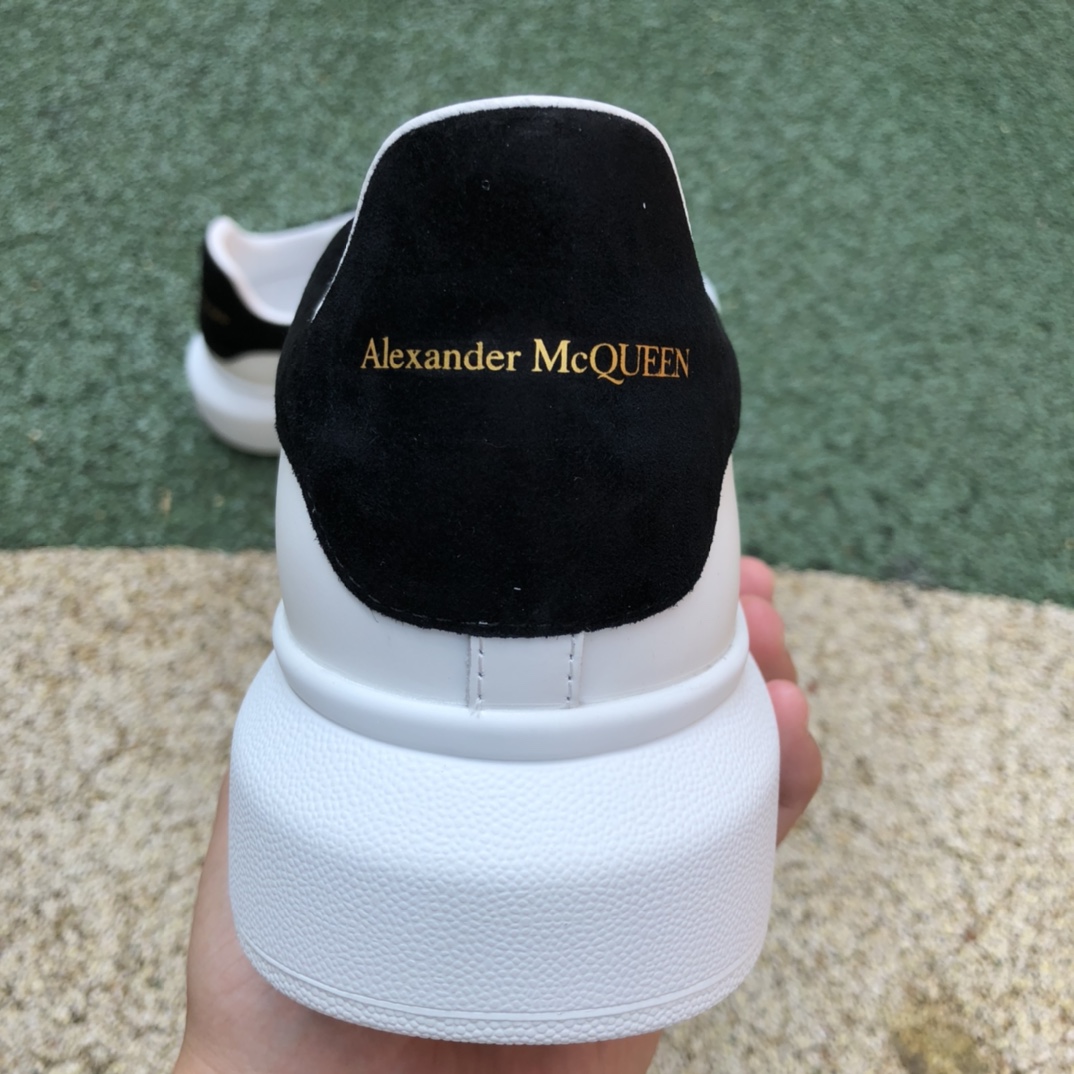 Alexander McQueen McQueen white shoes