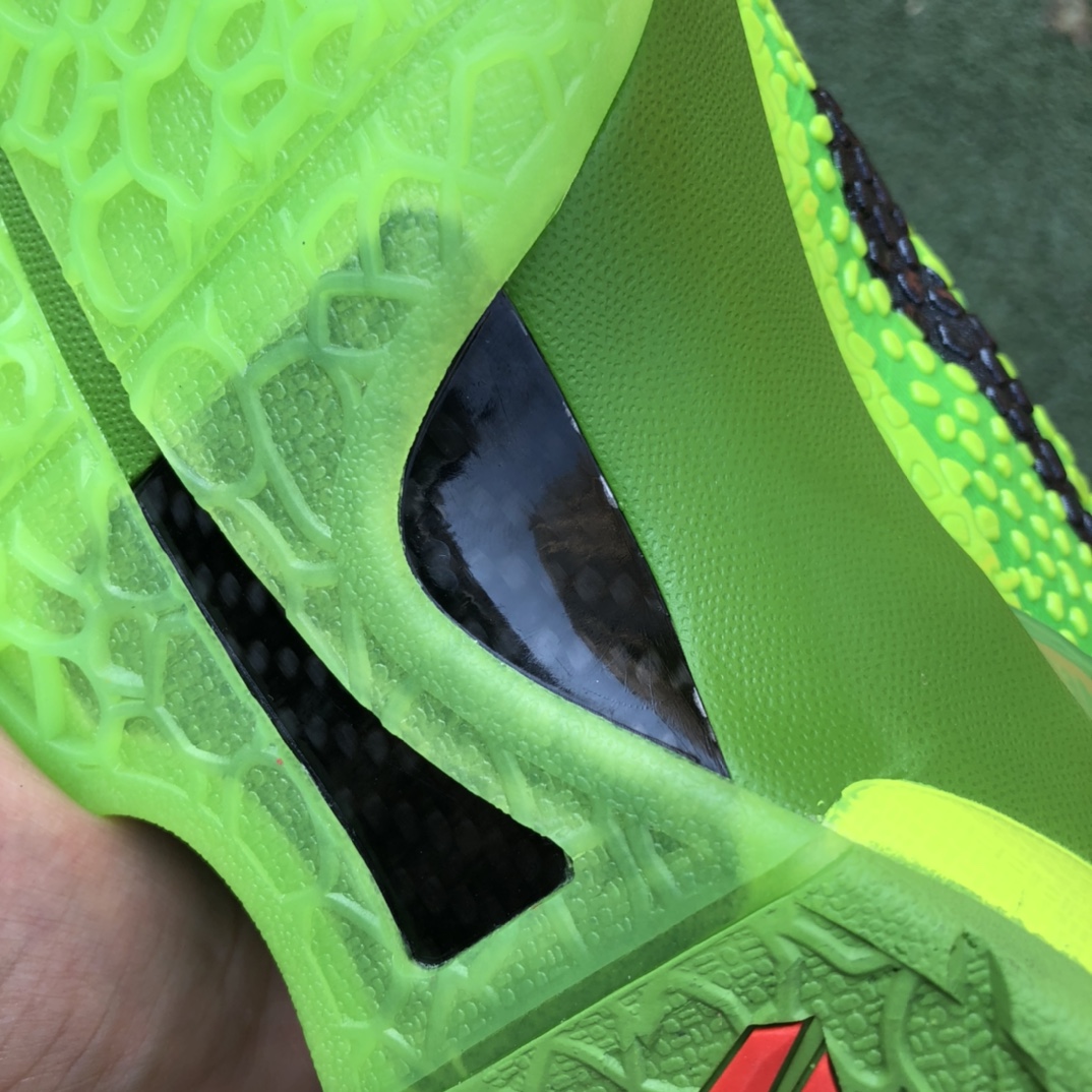 480  s2纯原版Nike Zoom Kobe 6 ZK6 科比6青蜂侠绿蛇圣诞 CW2190-300